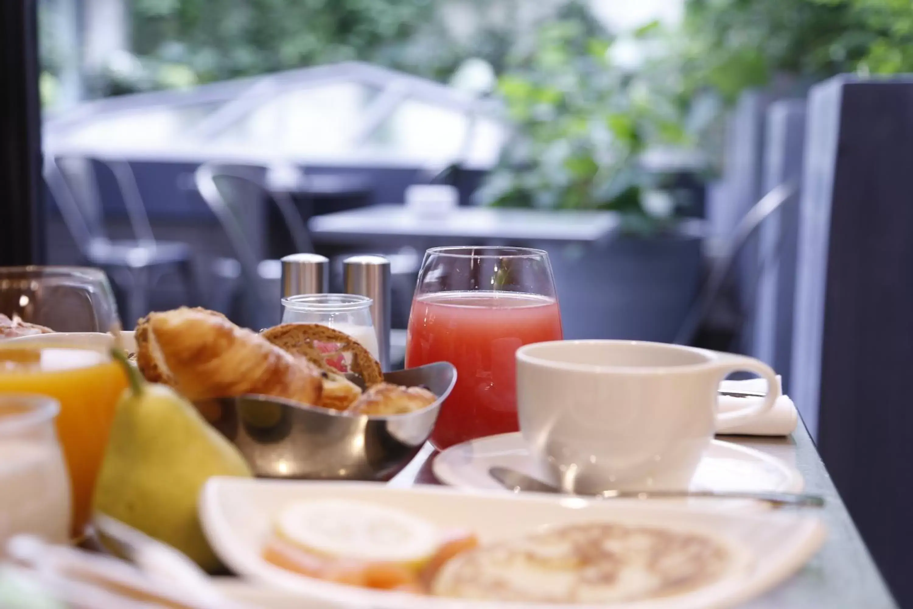 Food and drinks, Breakfast in Hotel Paris Bastille Boutet - MGallery by Sofitel