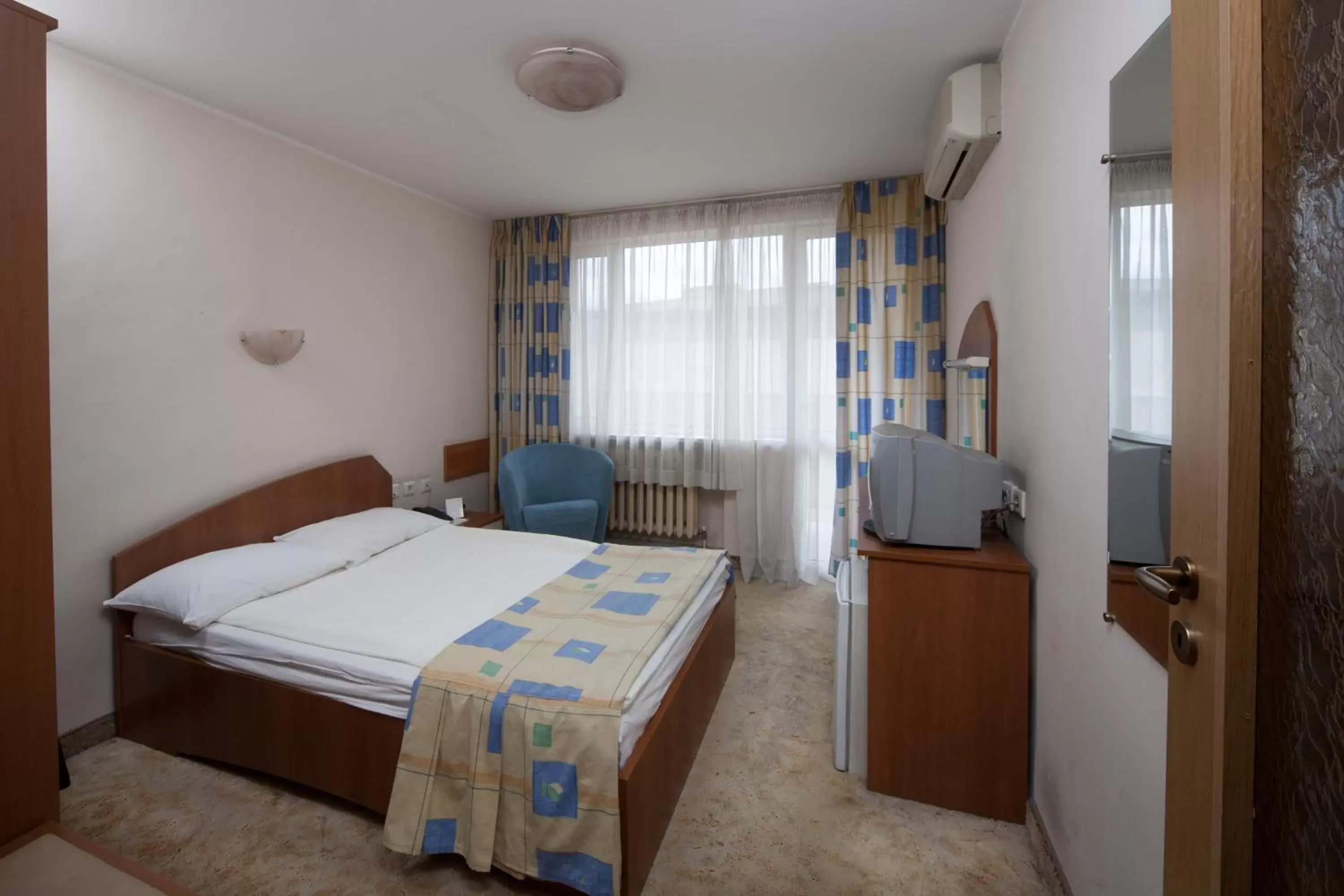 Photo of the whole room in Slavyanska Beseda Hotel