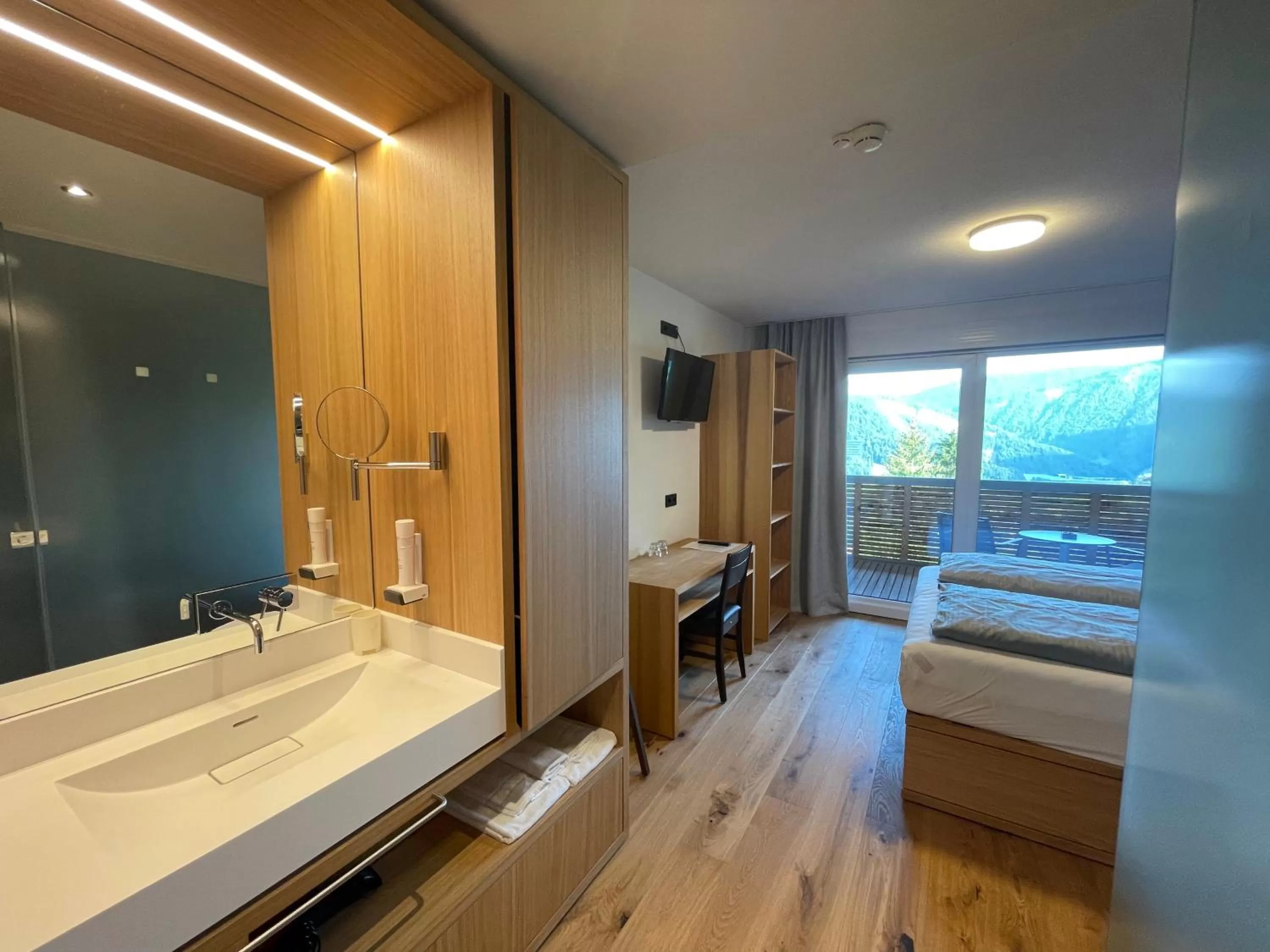 Bed in Panoramahotel Sonnhalde