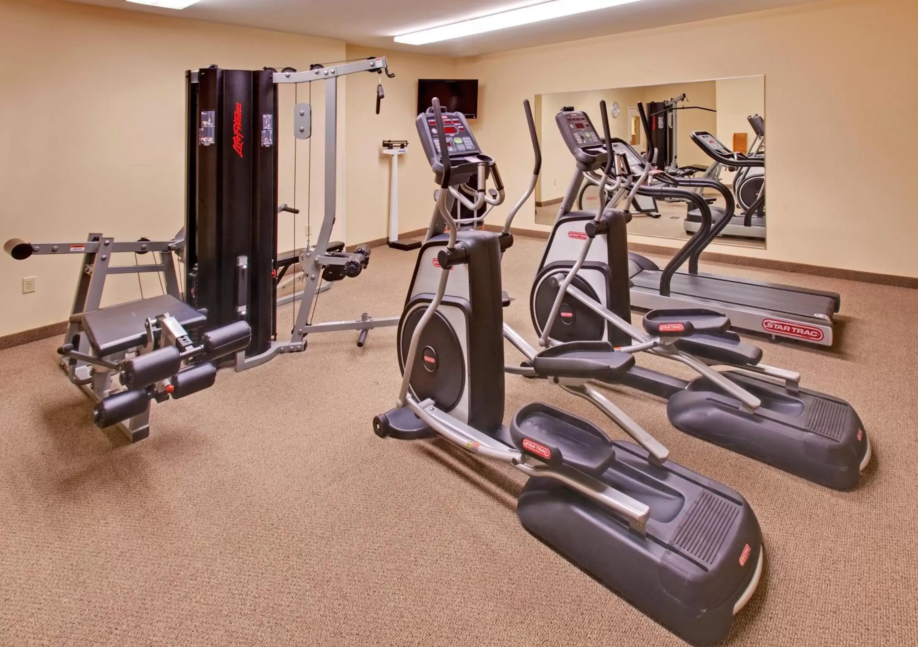 Spa and wellness centre/facilities, Fitness Center/Facilities in Candlewood Suites Williston, an IHG Hotel