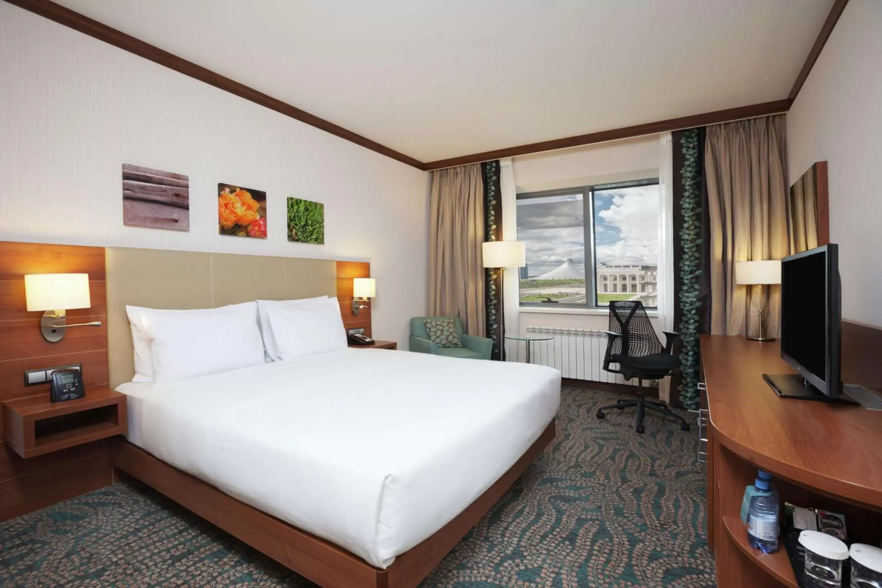Bedroom, Bed in Hilton Garden Inn Astana