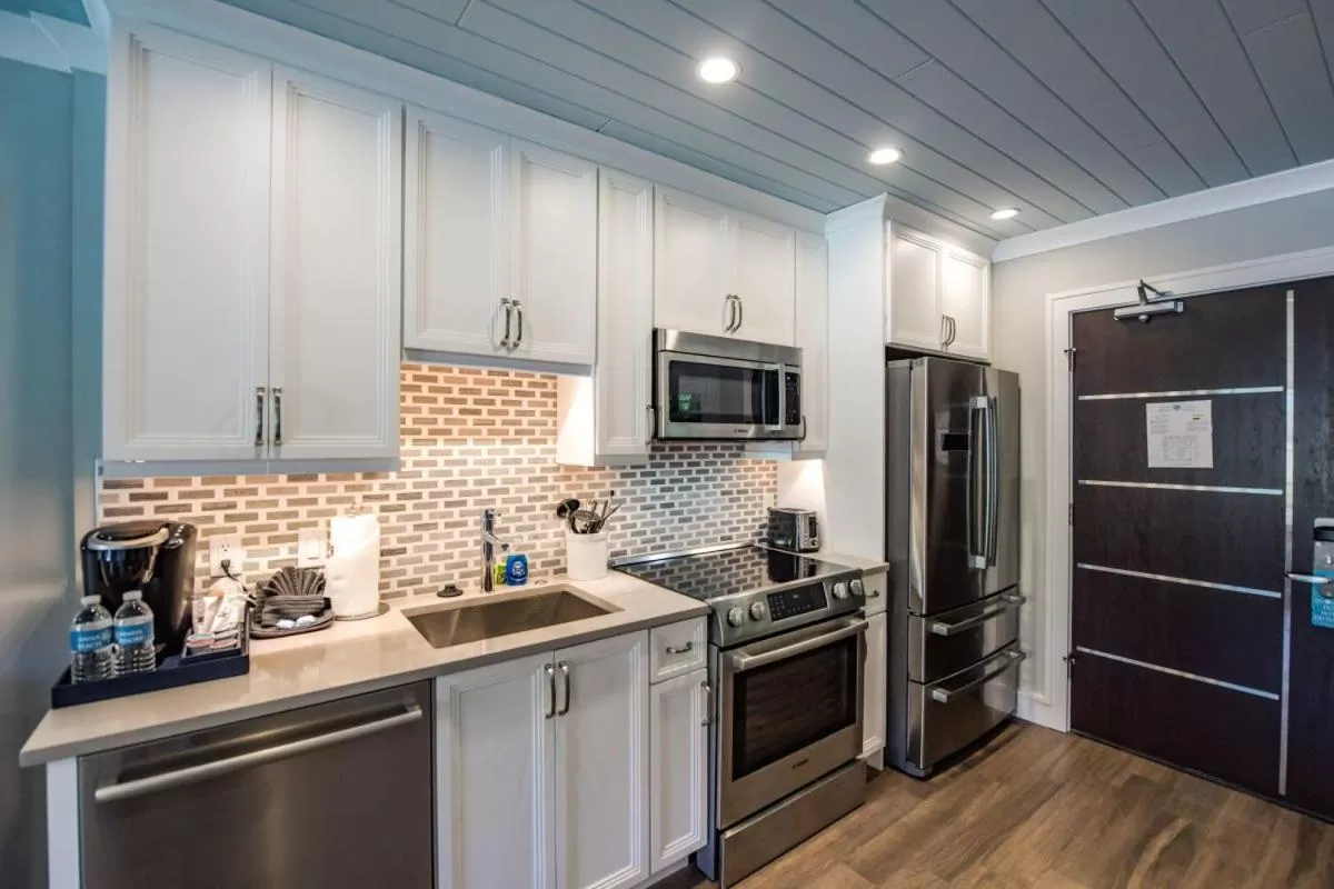 Kitchen or kitchenette in Anna Maria Beach Resort
