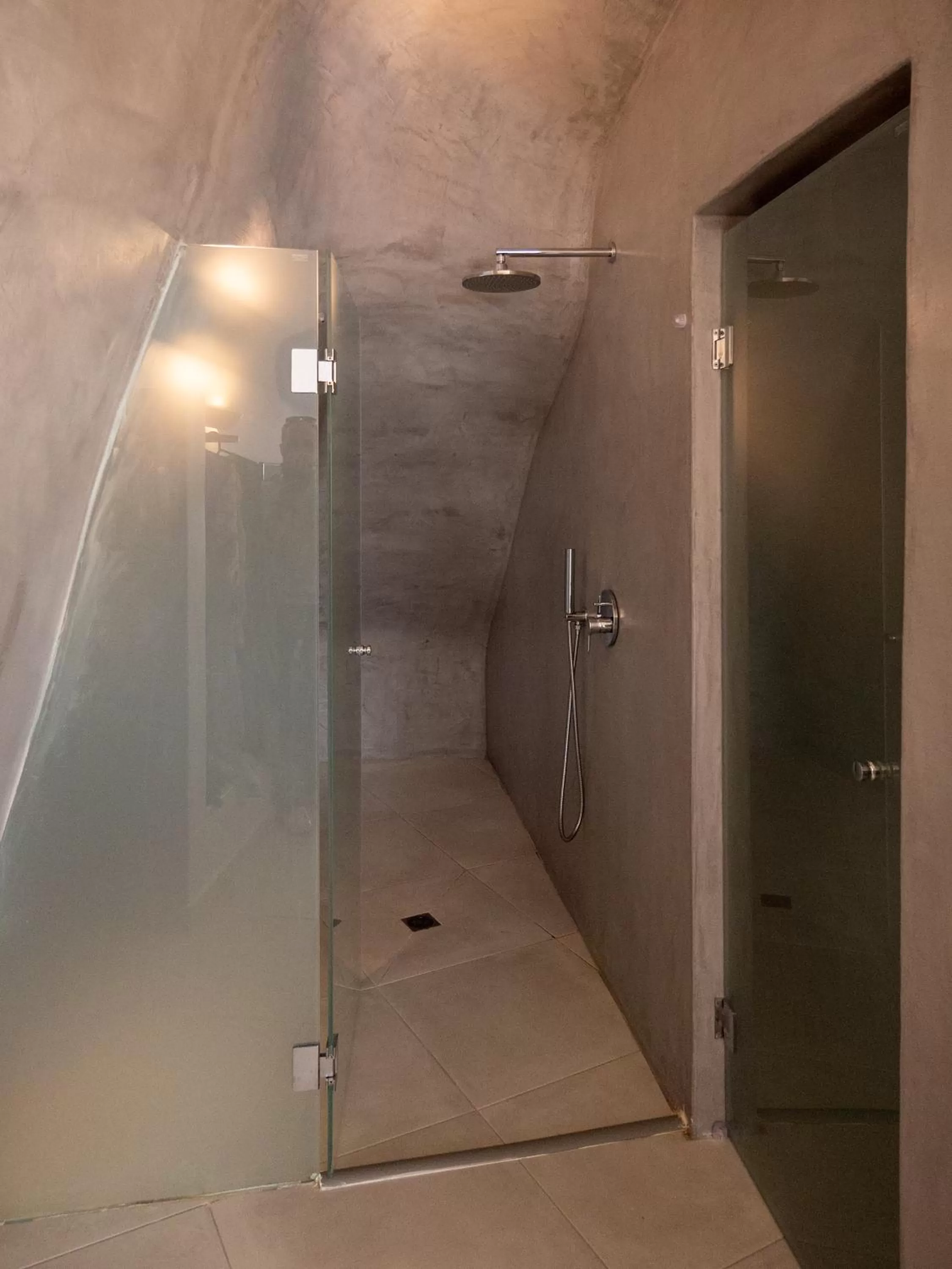 Caldera Cliff Illusion