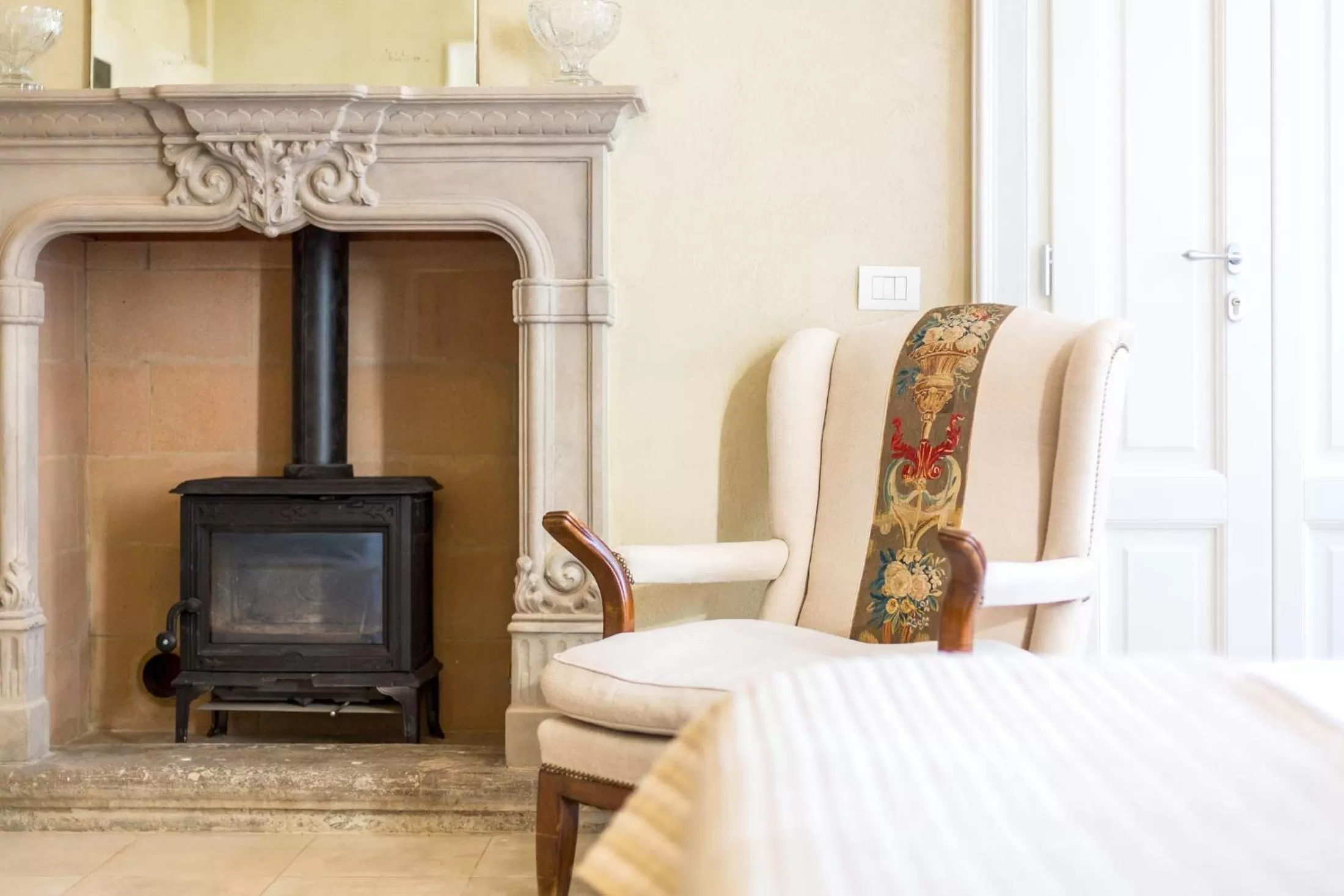 Decorative detail in White Lilac Romantic B&B - Adults only