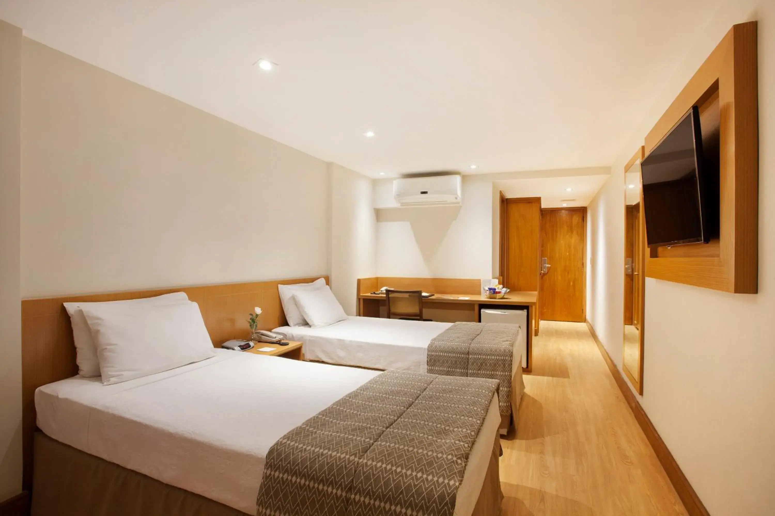 Photo of the whole room, Bed in Windsor Palace Copacabana Photo of the whole room, Bed in Windsor Palace Copacabana