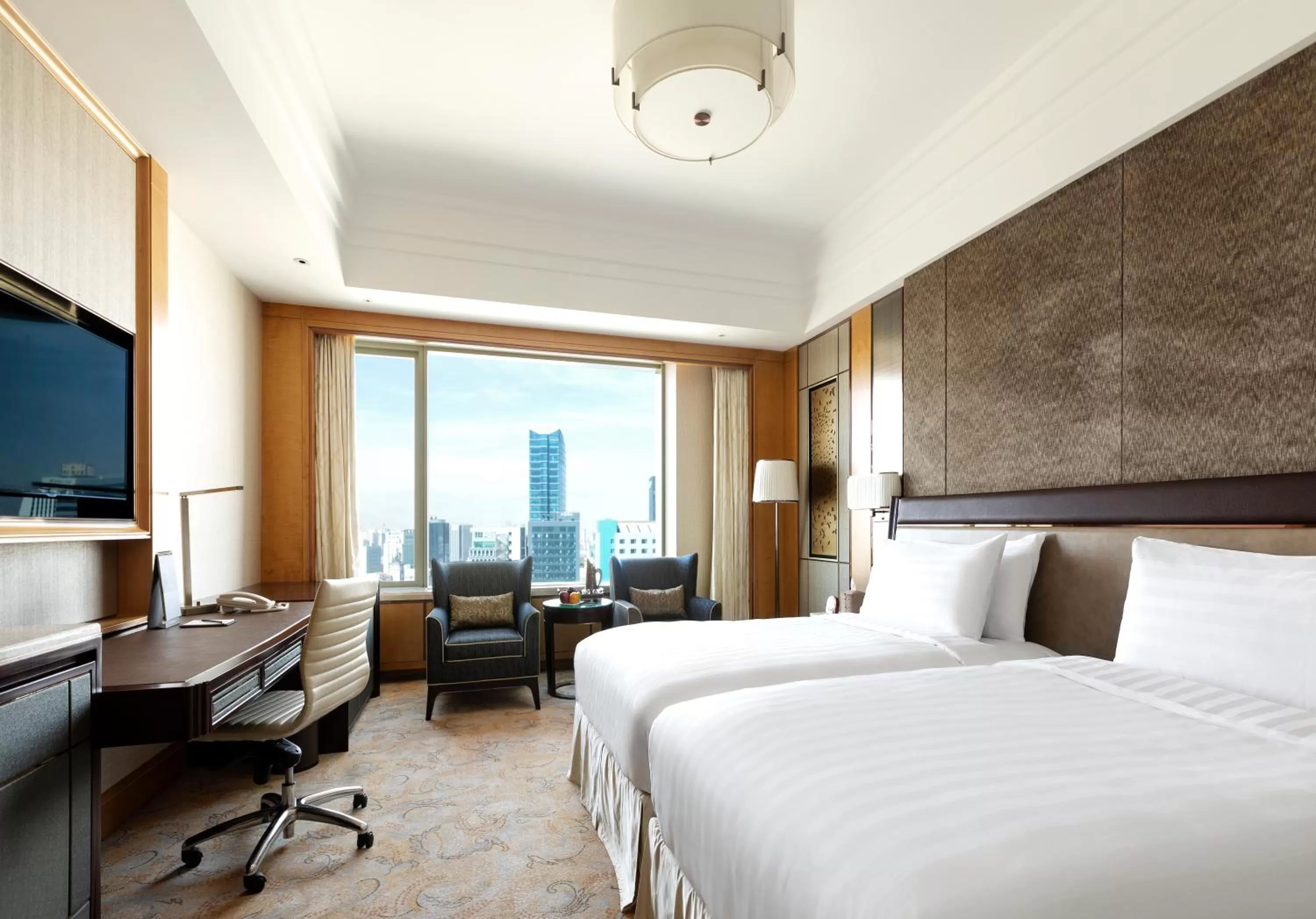 City view, Bed in Shangri-La Ulaanbaatar