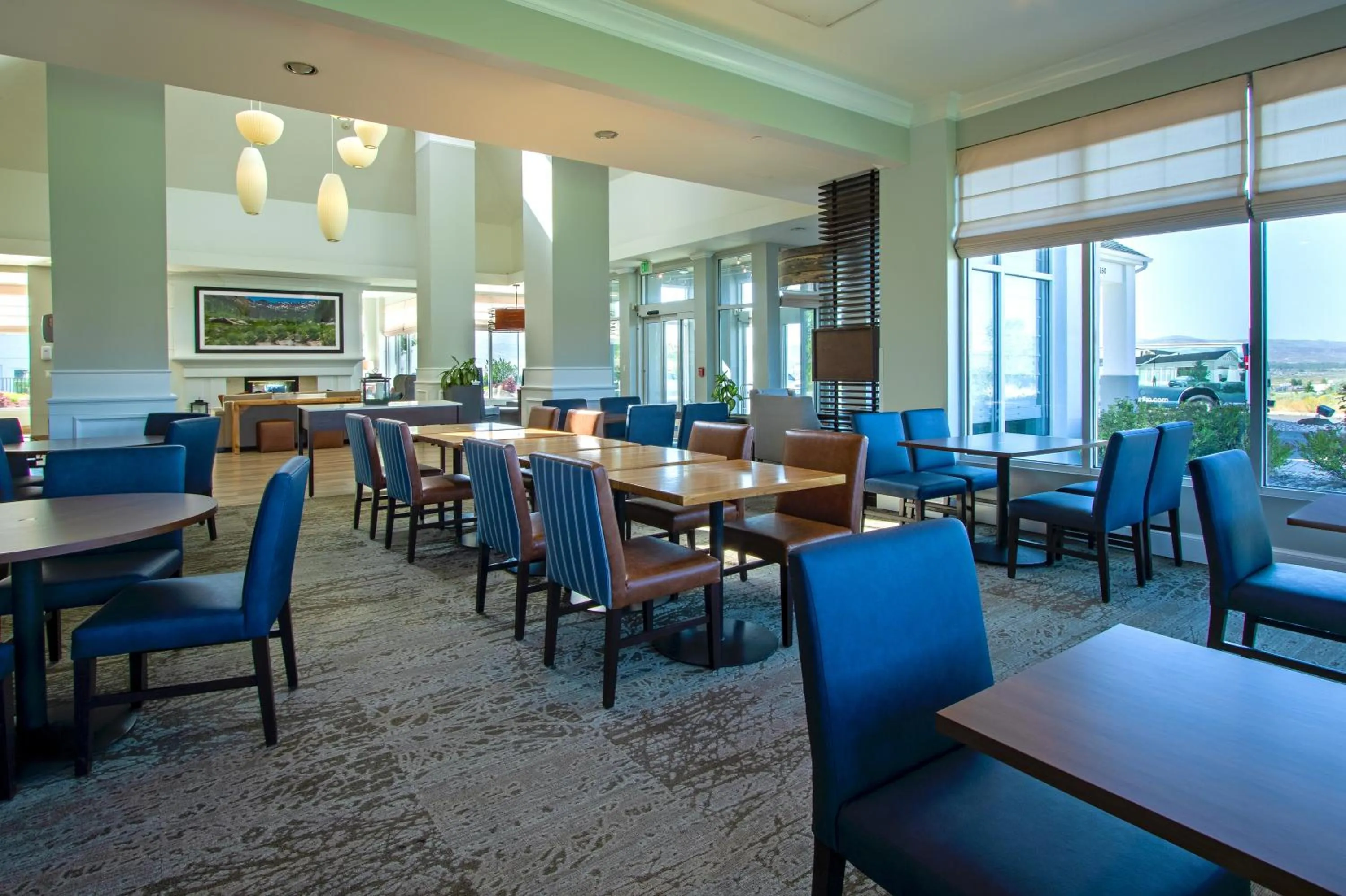 Restaurant/places to eat in Shutters Hotel