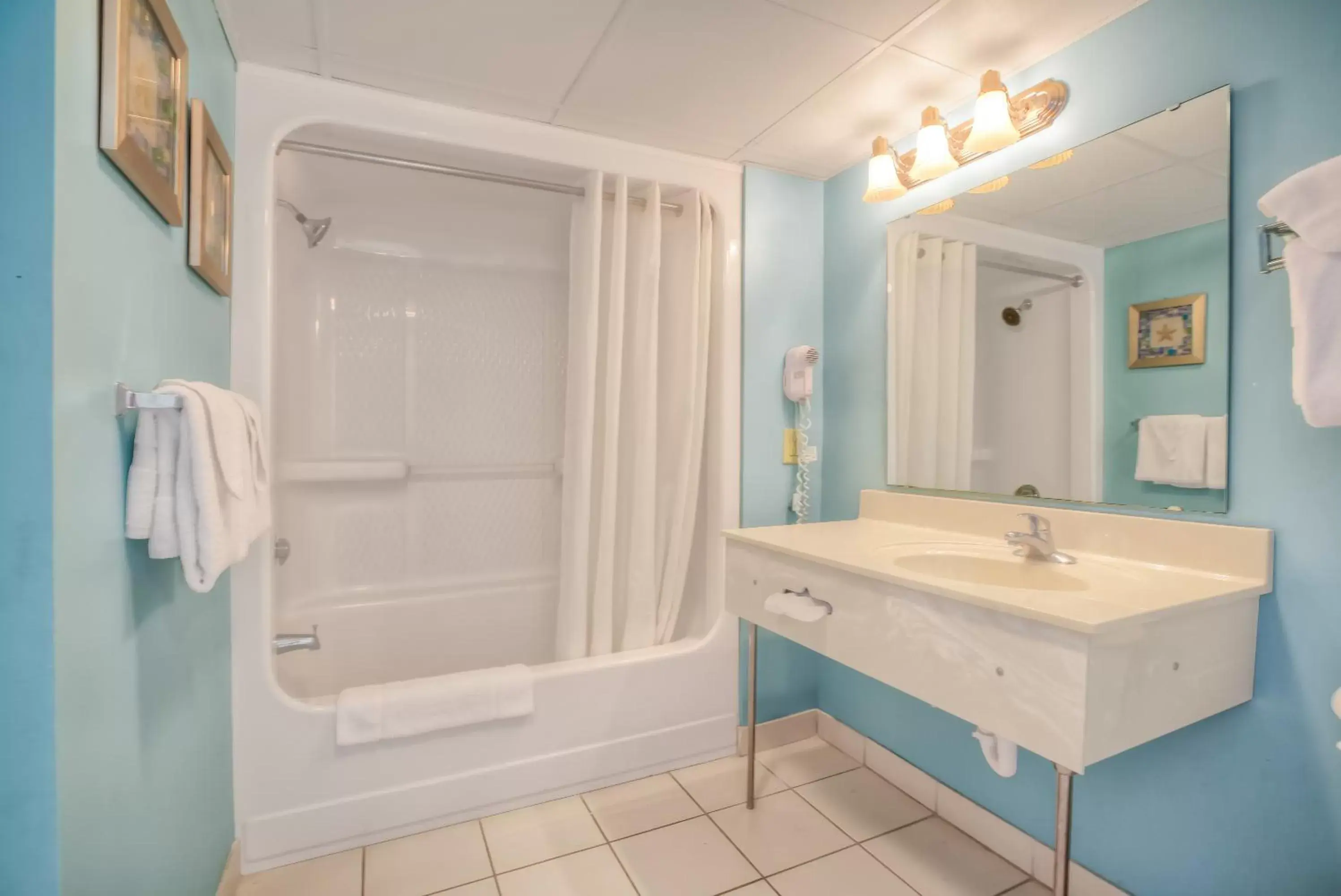 Bathroom in Sand Dunes Resort & Suites