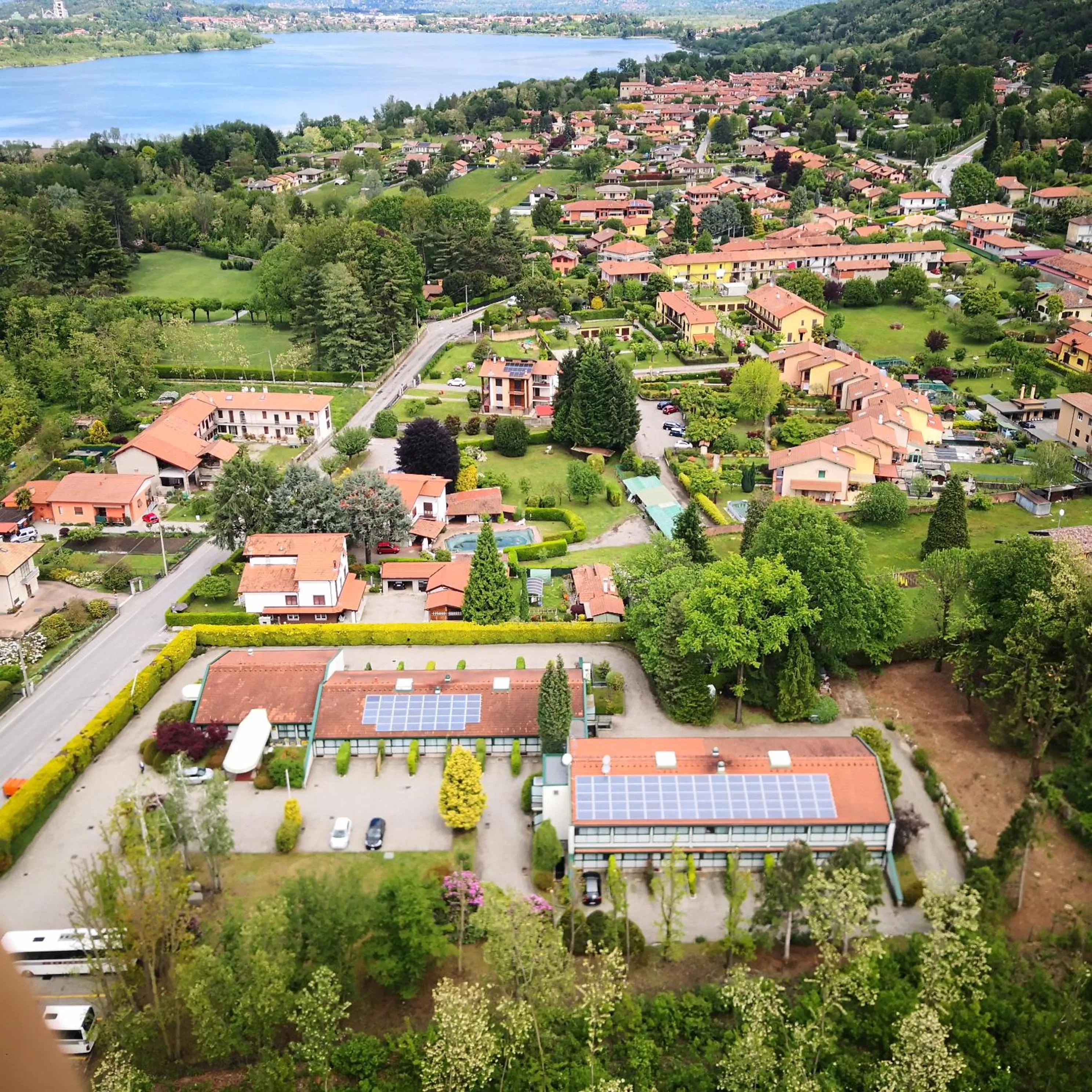 Nearby landmark in Green Hotel