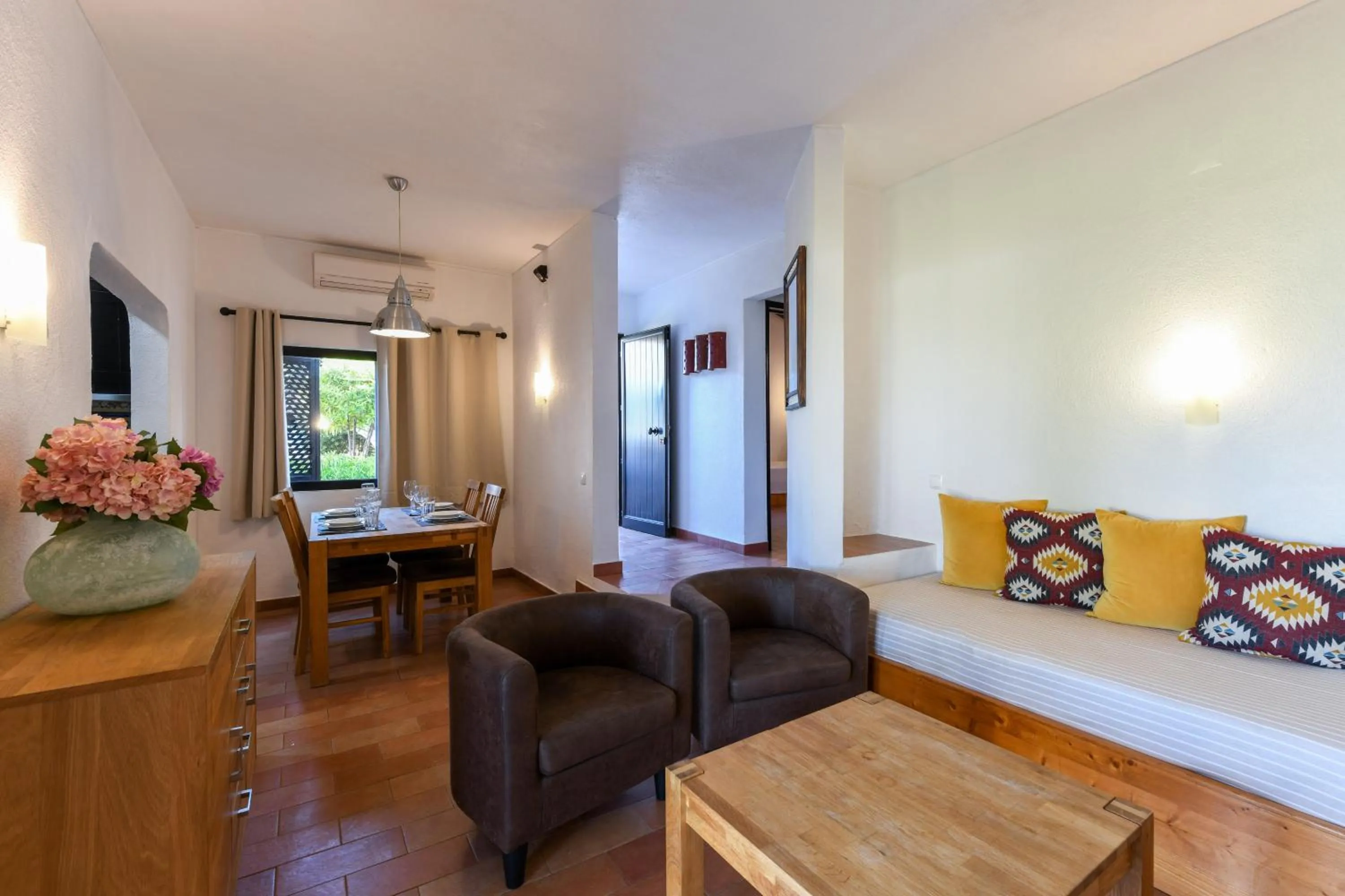 Bed in Pedras Da Rainha