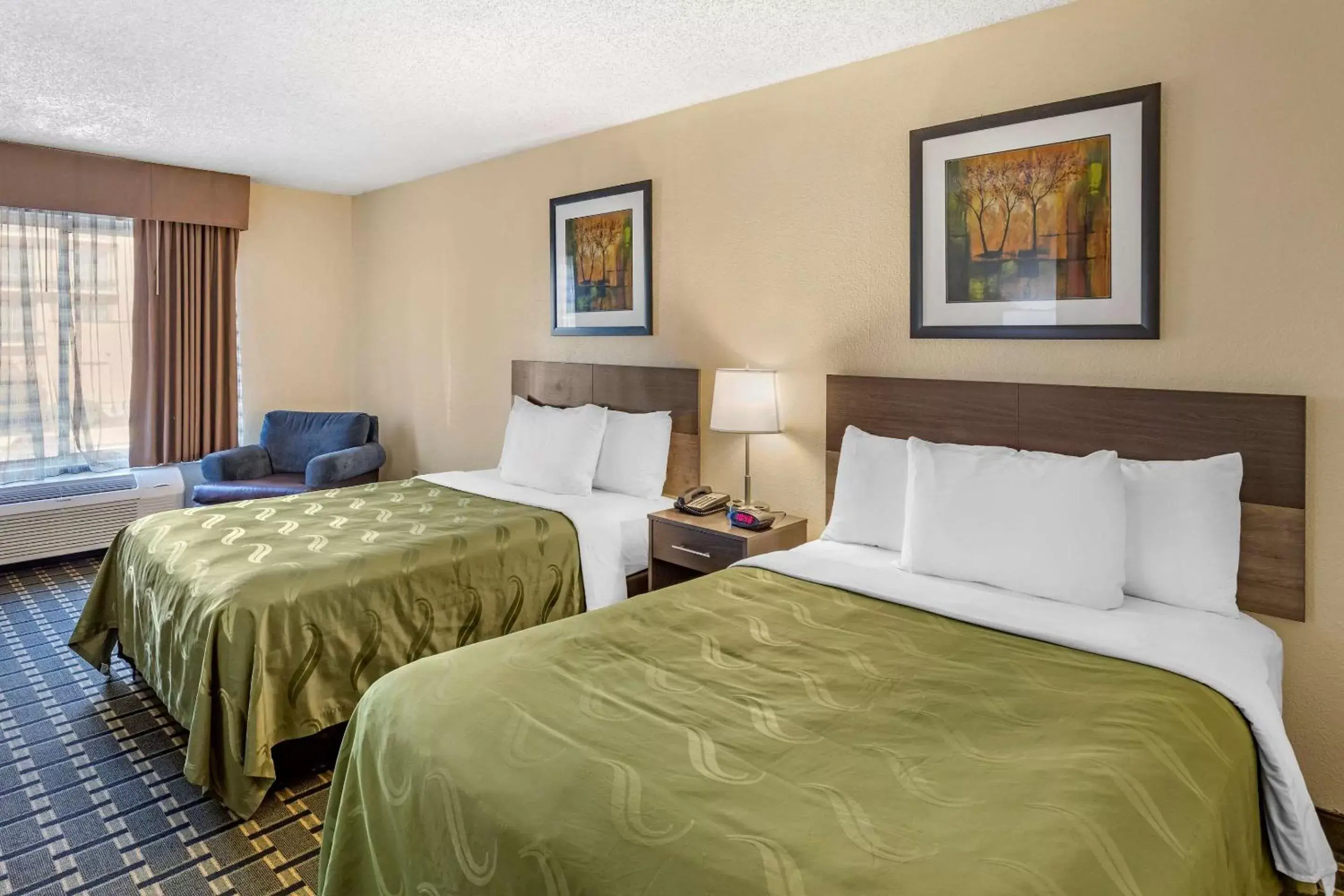 Double Room with Two Double Beds - Non-Smoking in Quality Inn Duluth - Atlanta Northeast Double Room with Two Double Beds - Non-Smoking in Quality Inn Duluth - Atlanta Northeast