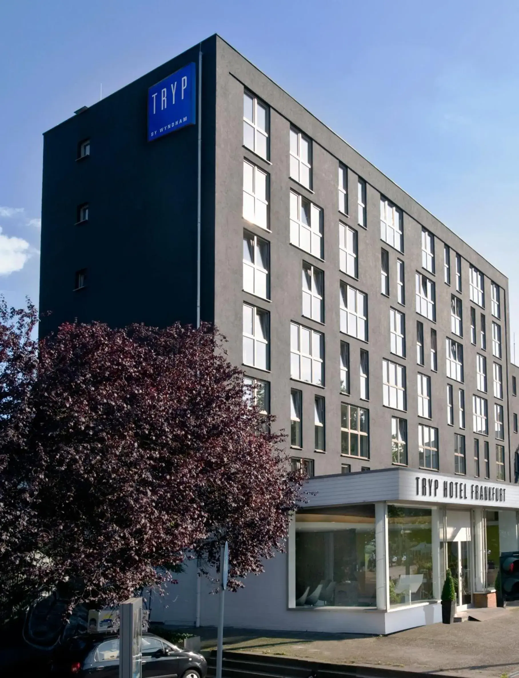 Facade/entrance, Property Building in Tryp by Wyndham Frankfurt