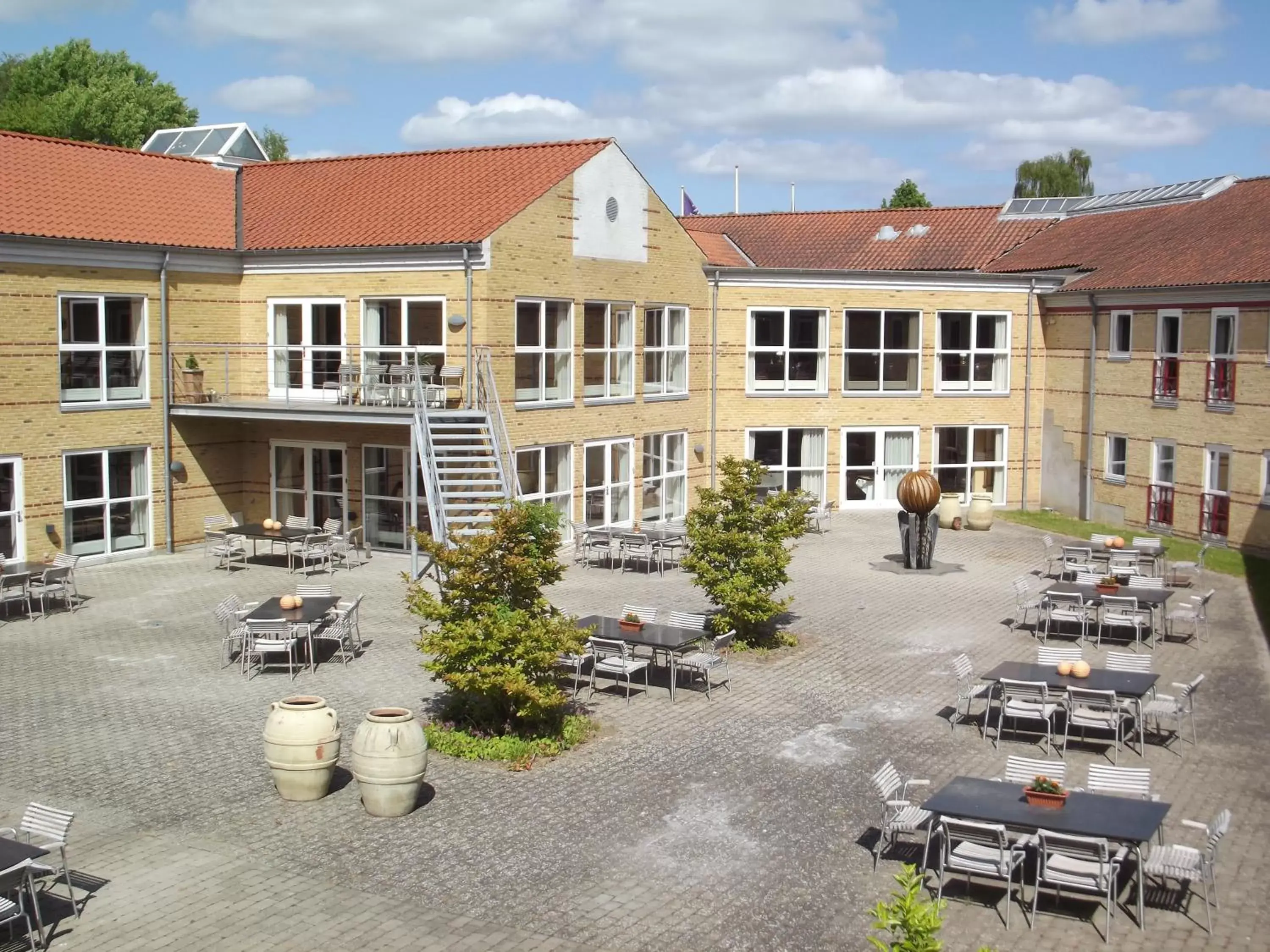 Facade/entrance, Property Building in Montra Odder Parkhotel