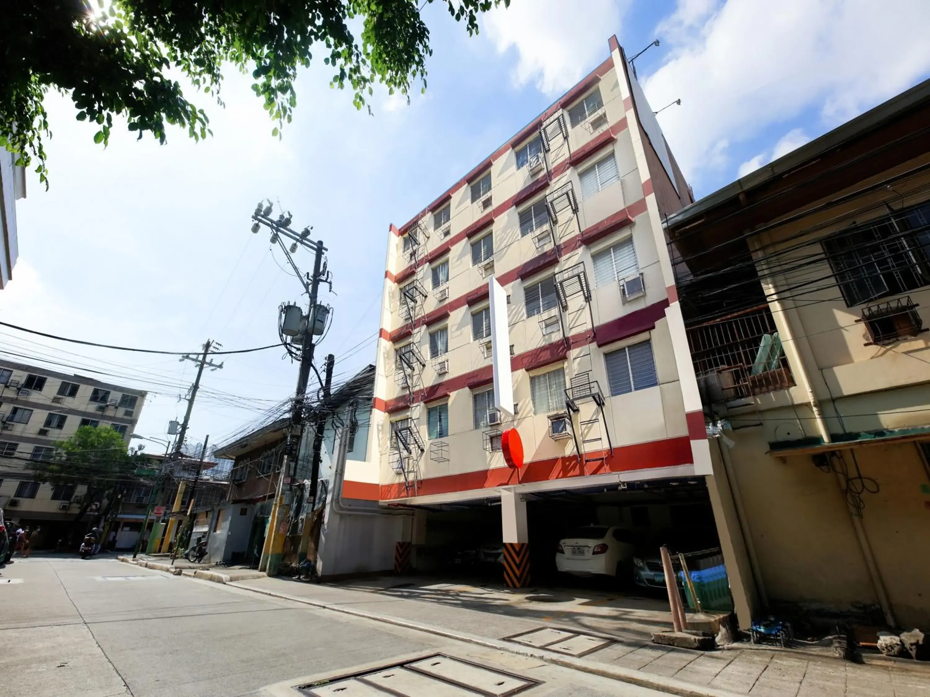 Property Building in Super OYO 859 City Stay Inns Pasong Tamo