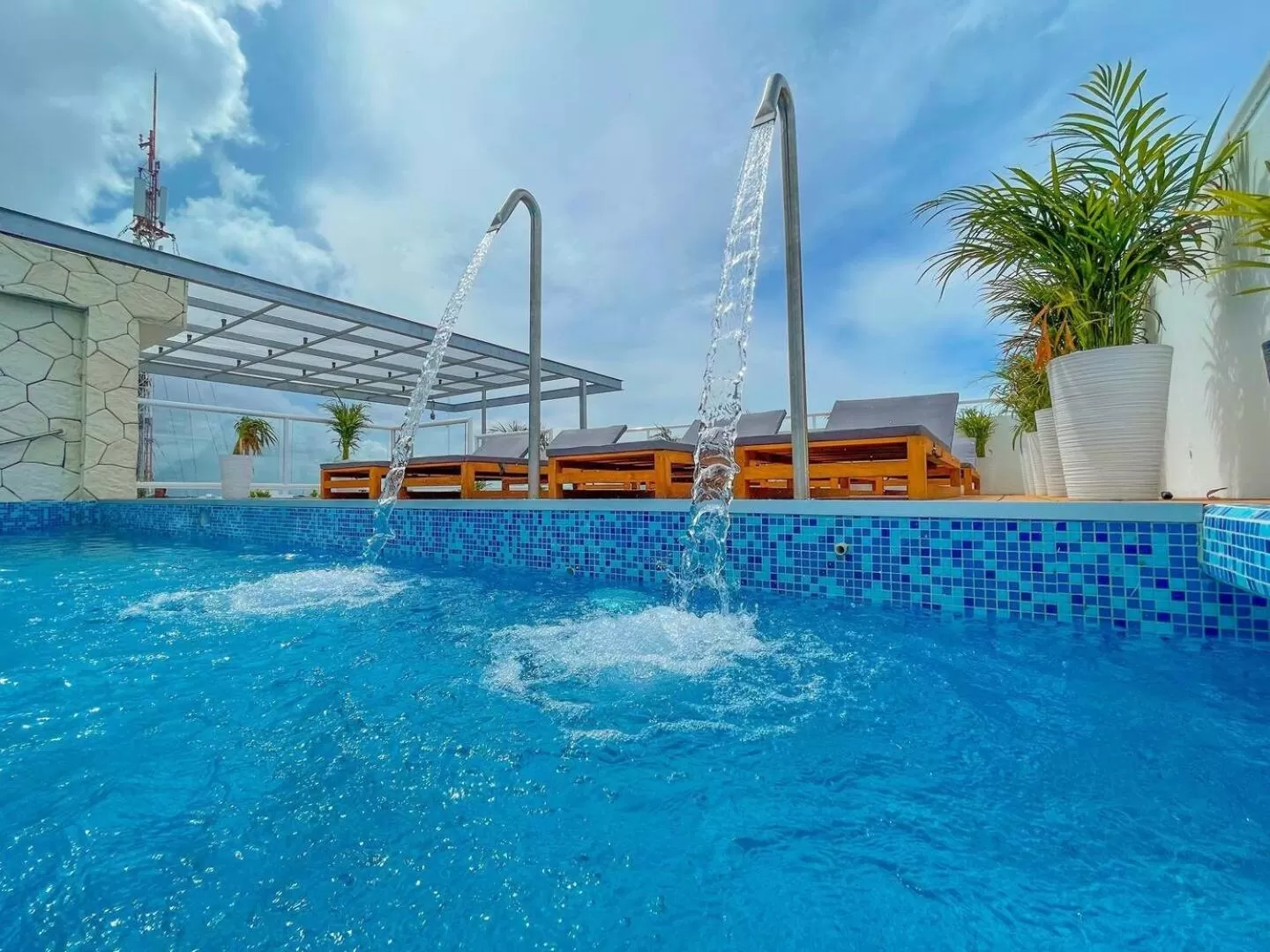 Swimming Pool in Apartamentos