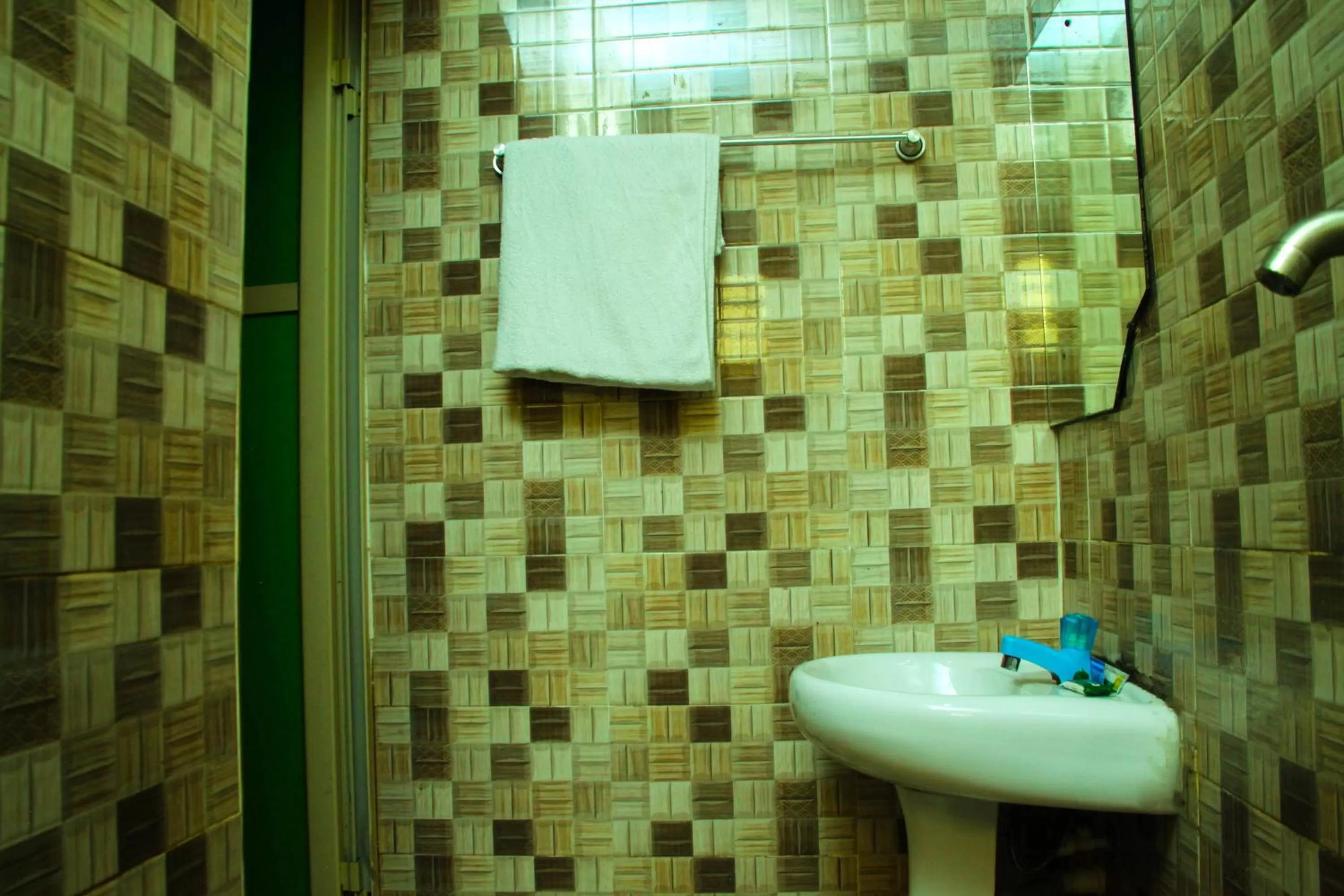 Bathroom in ONTARIO SUITES