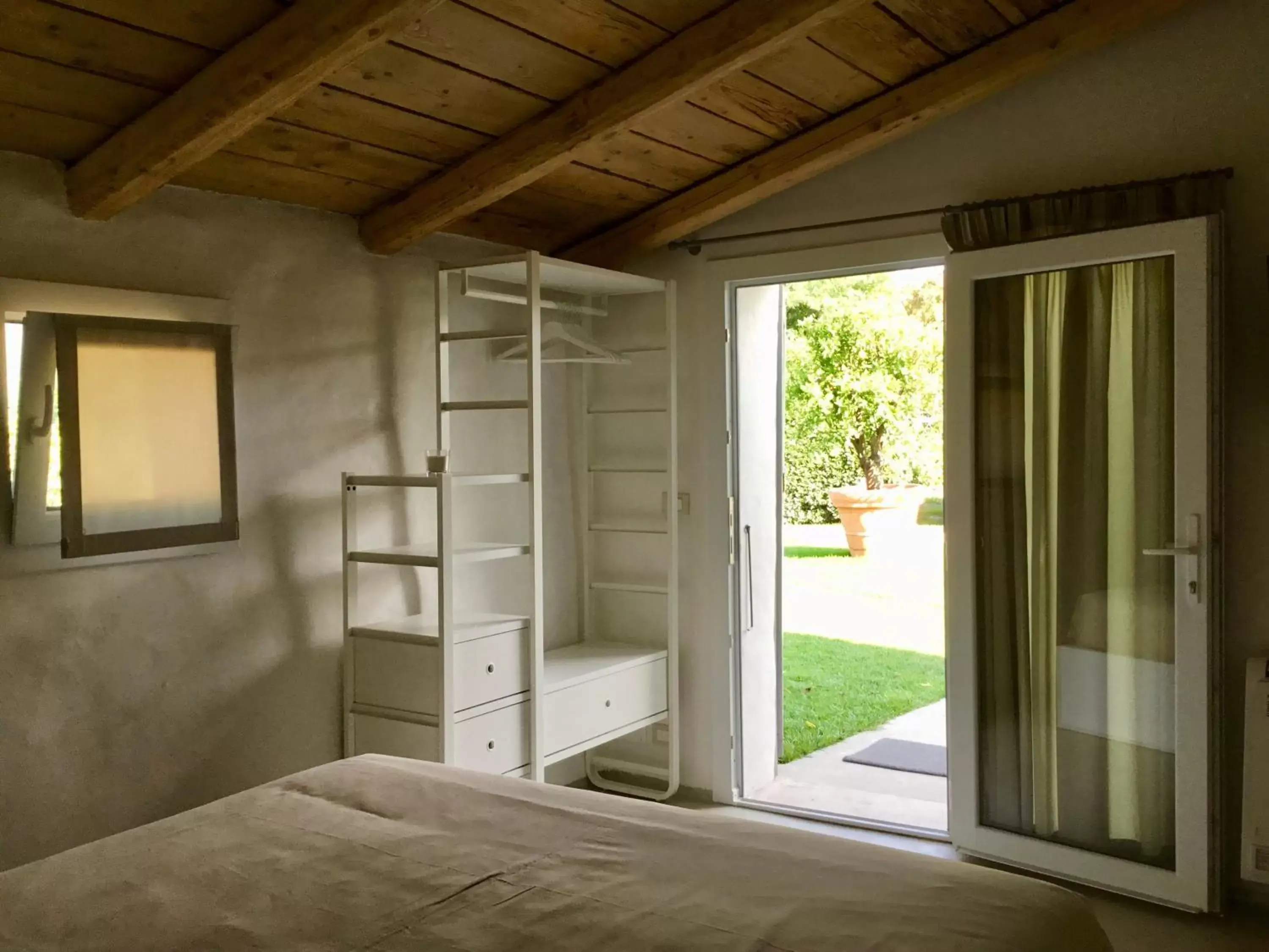 Deluxe Room - single occupancy in La Pergola B&B Deluxe Room - single occupancy in La Pergola B&B