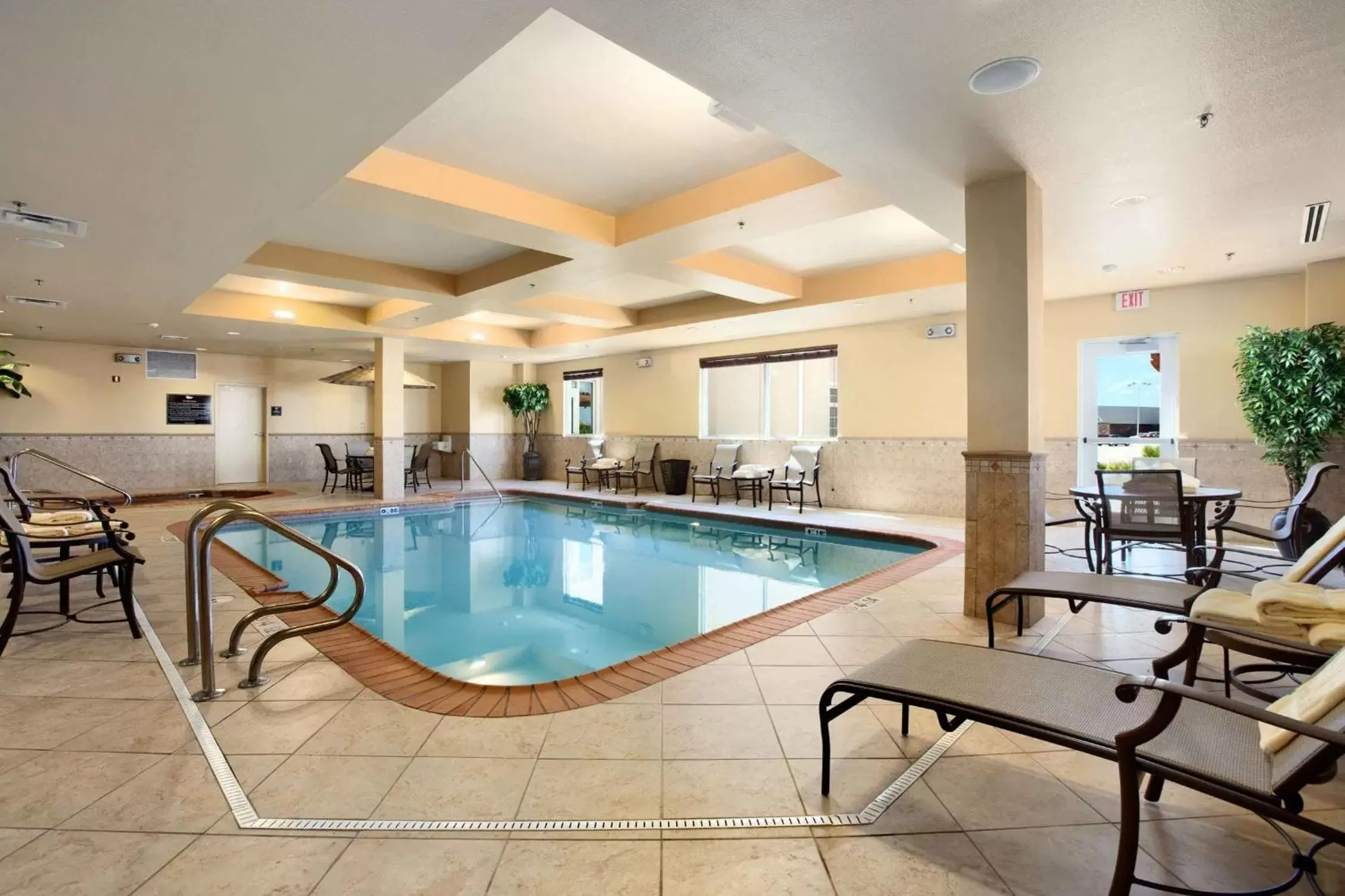 Pool view, Swimming Pool in Homewood Suites by Hilton Decatur-Forsyth