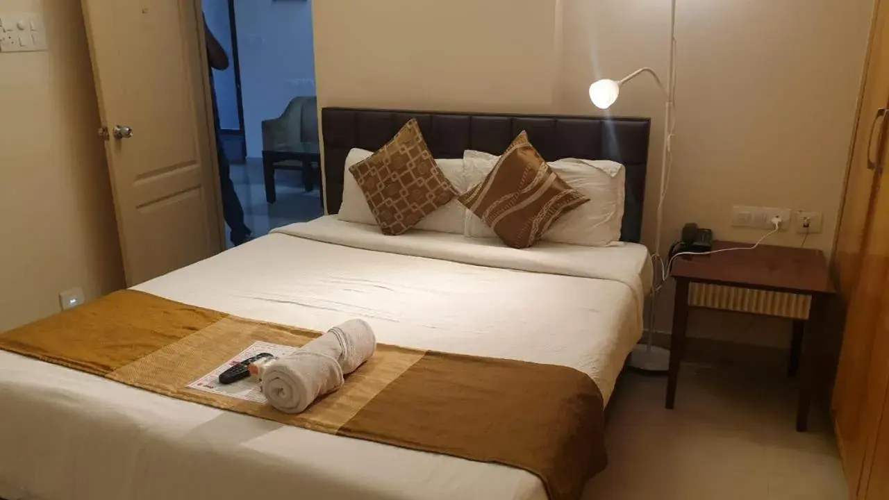 Bed in Hotel Blue Dawn Suites Madhapur