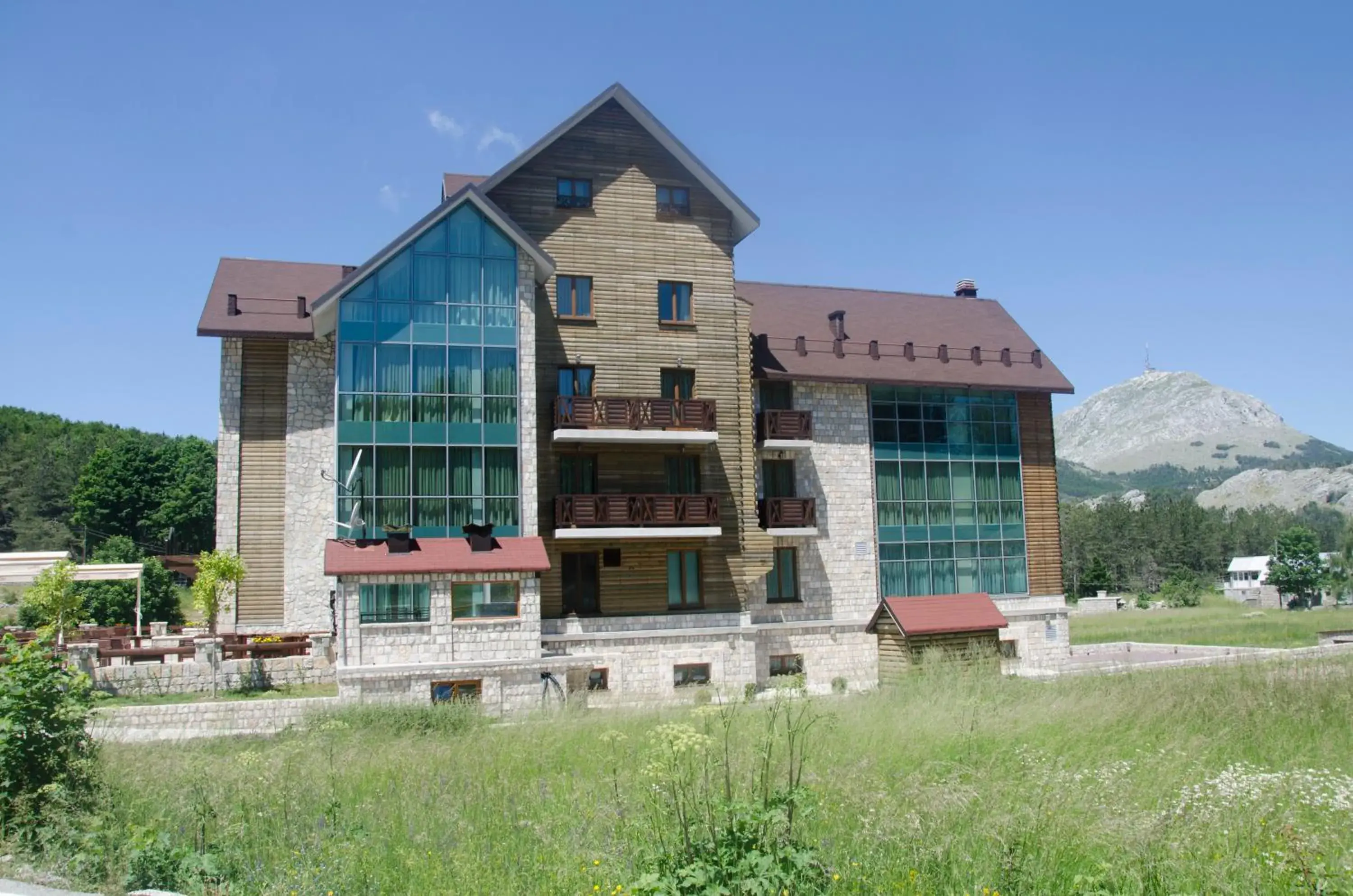 Property Building in Hotel Monte Rosa