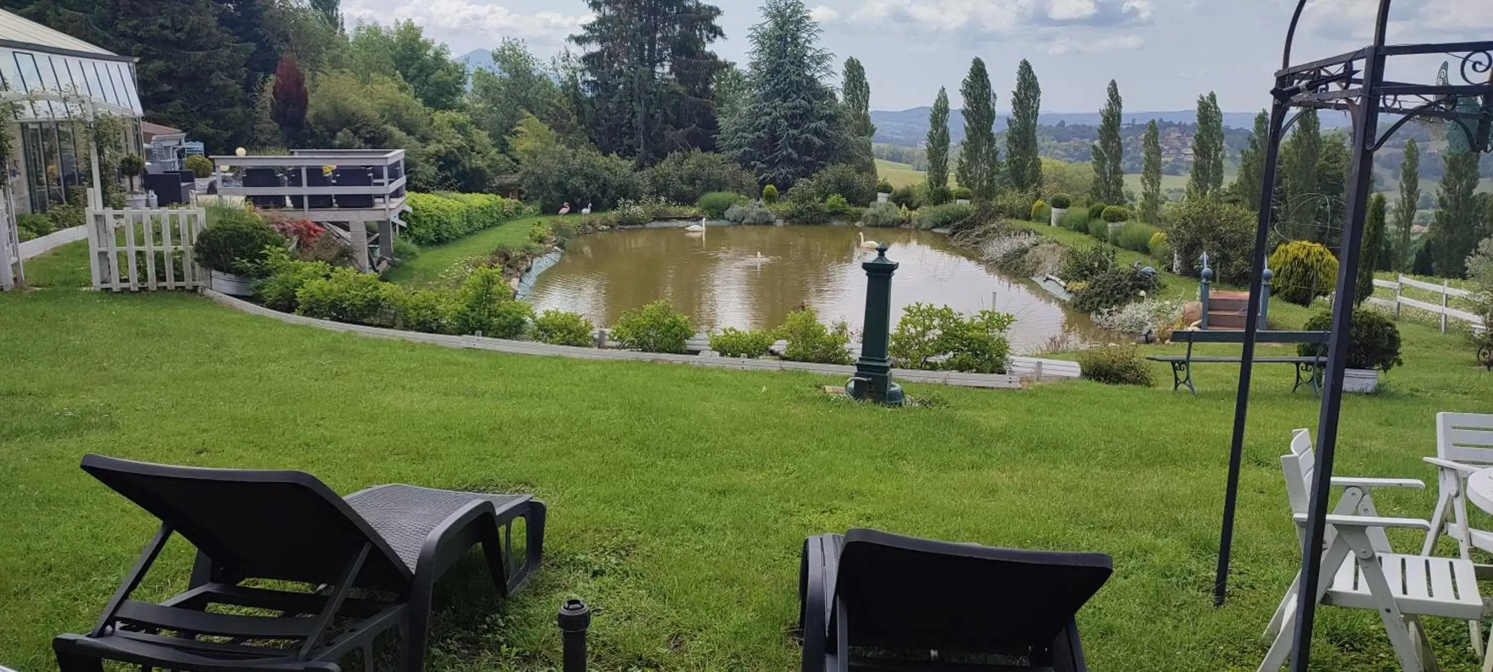 Garden in Domaine Le Lanis Chambre d'hôtes piscine spa