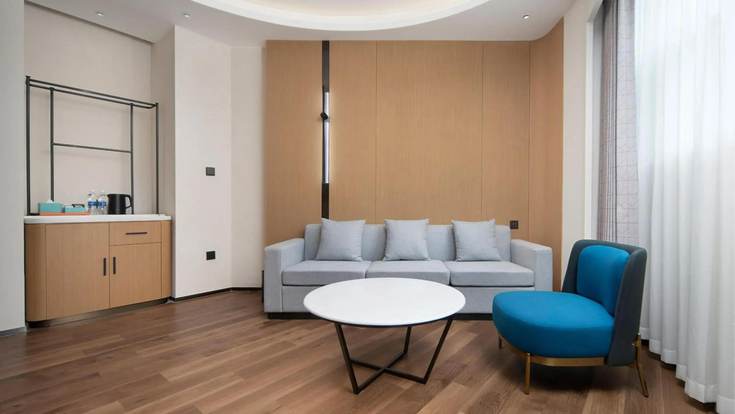 Bedroom, Seating Area in Holiday Inn Express Xi'an Qujiang Center, an IHG Hotel