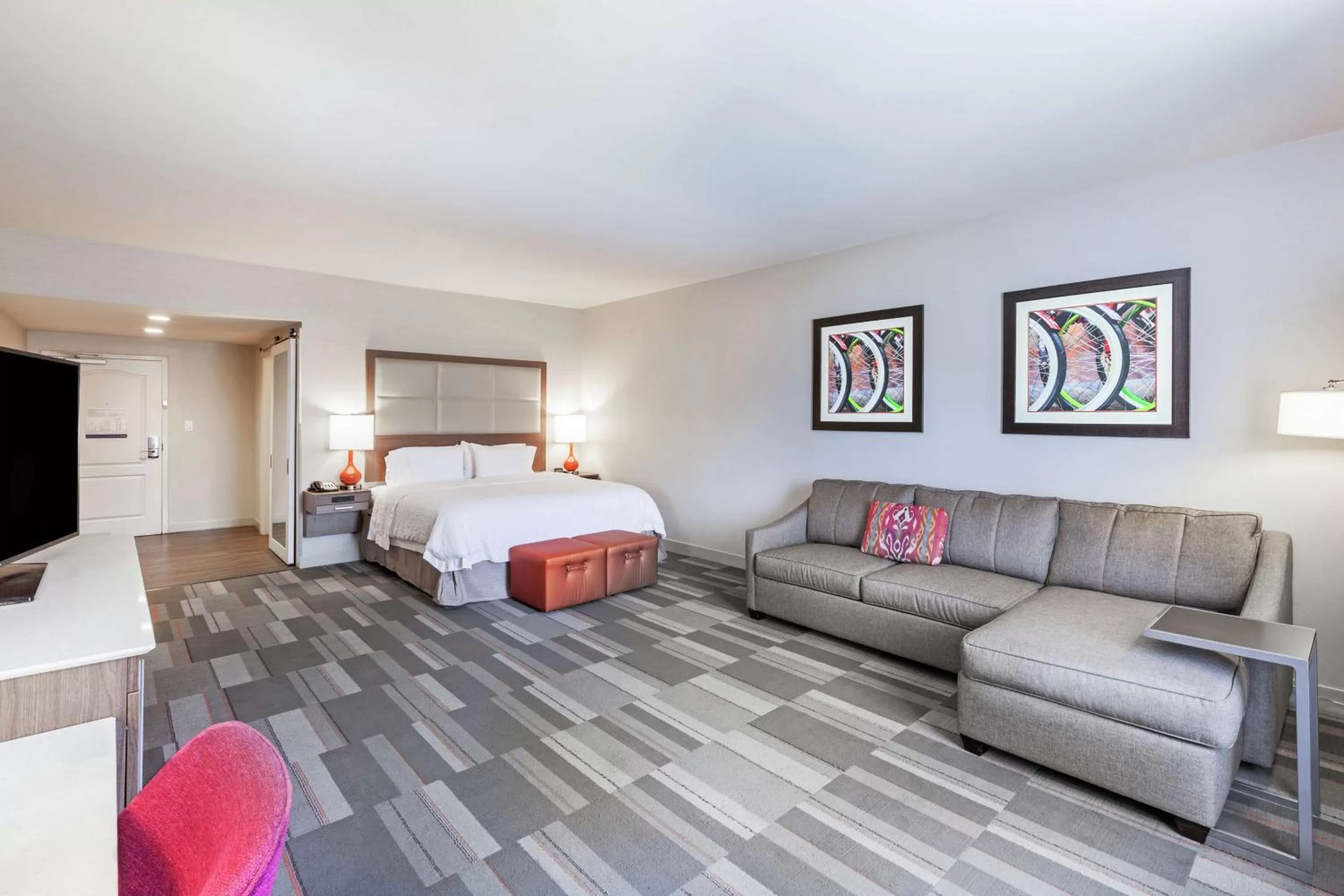 Bedroom, Bed in Hampton Inn North Little Rock McCain Mall, AR