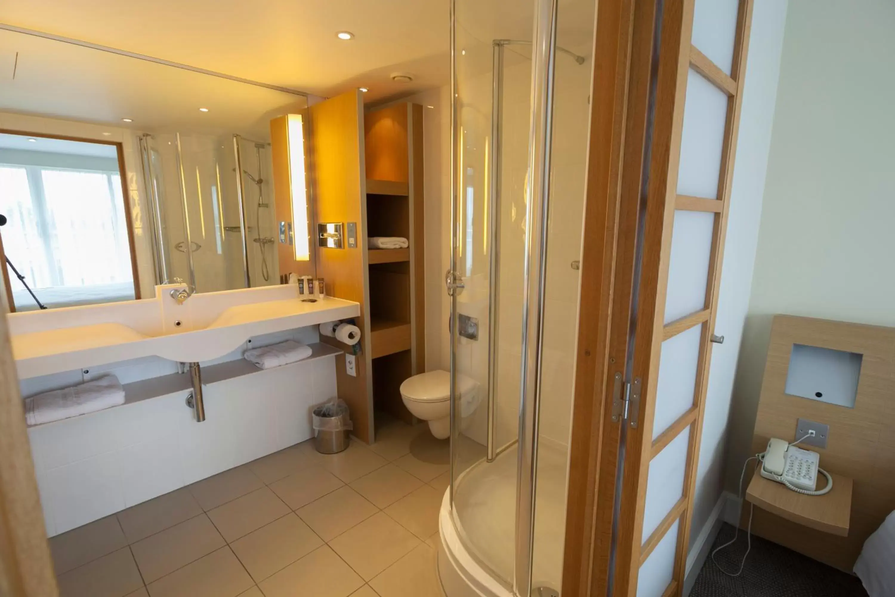 Bathroom in Novotel Cardiff Centre