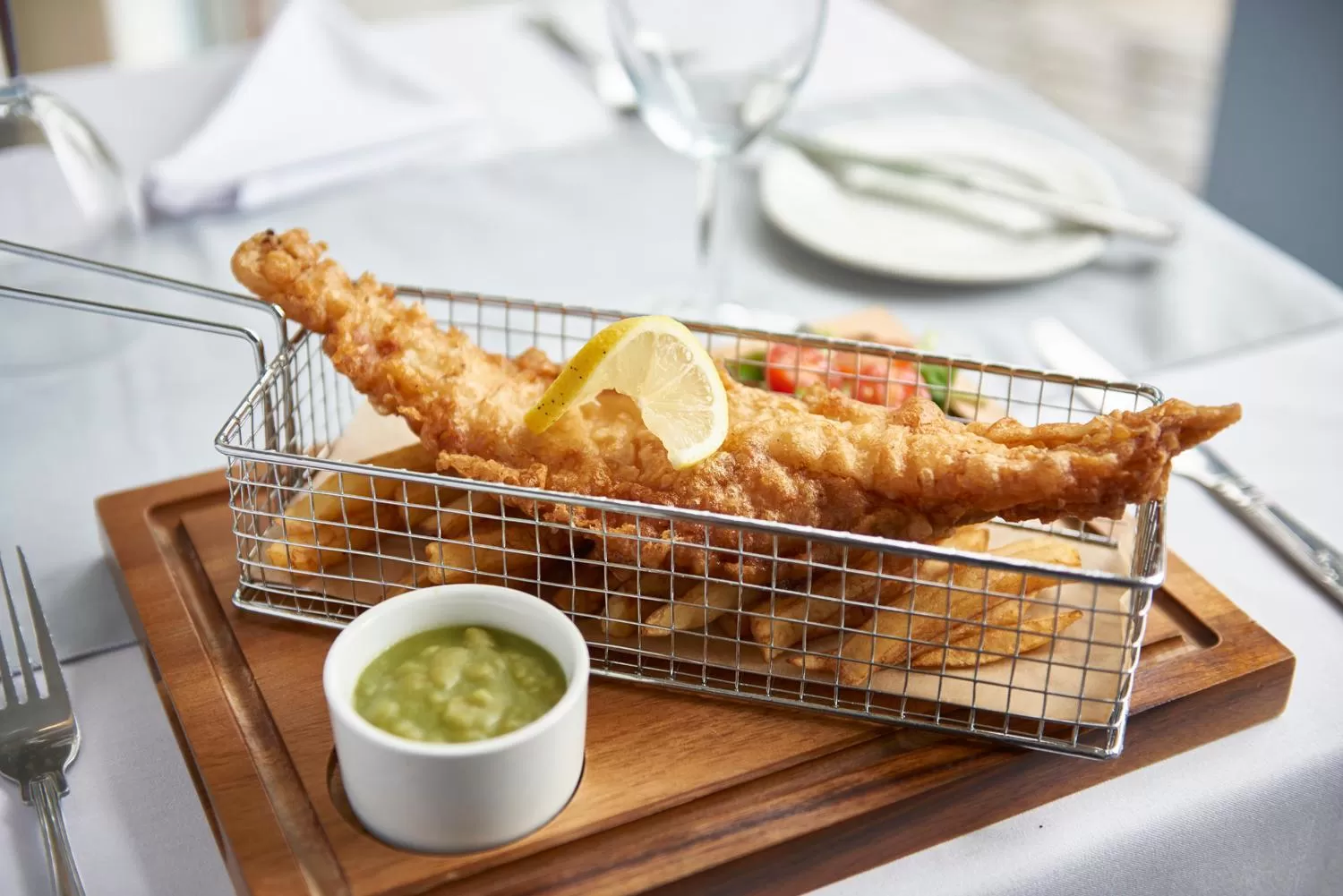 Restaurant/places to eat in St James Hotel