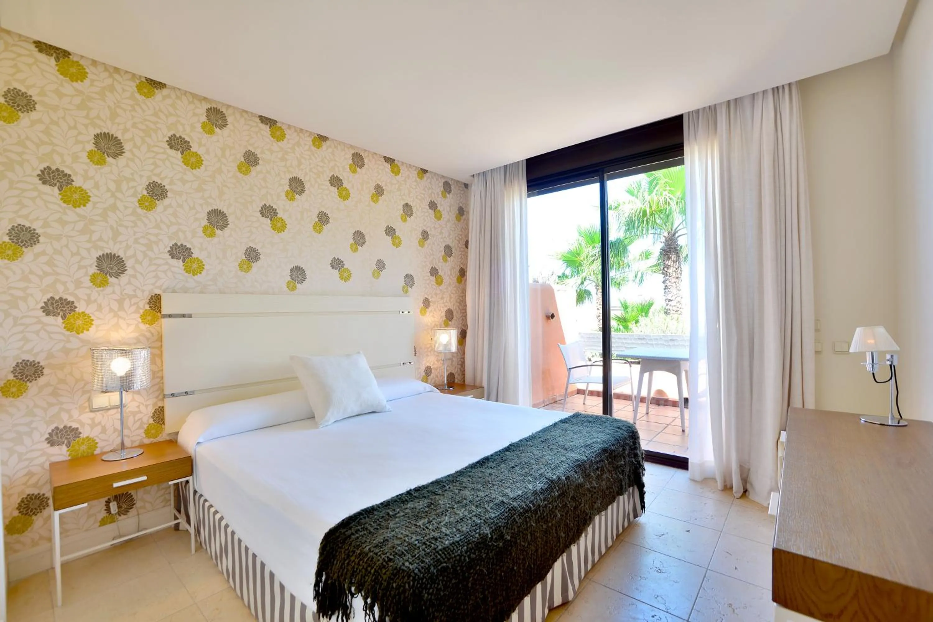 Bedroom, Bed in Aparthotel Novo Resort