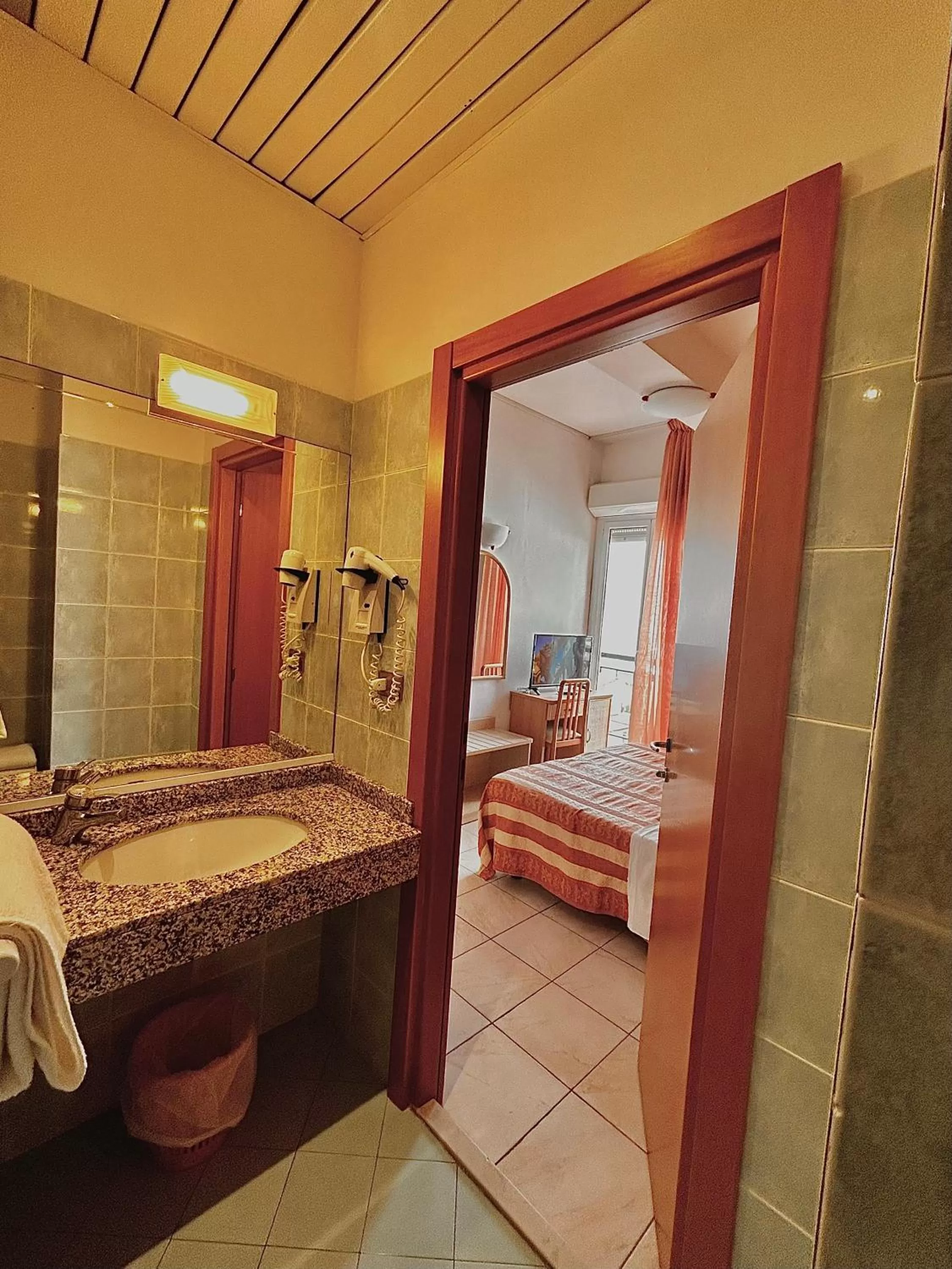 People, Bed in Hotel Ausonia