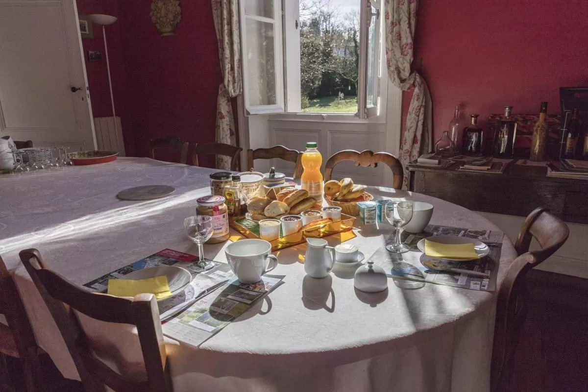 Restaurant/Places to Eat in Le Jardin Umal