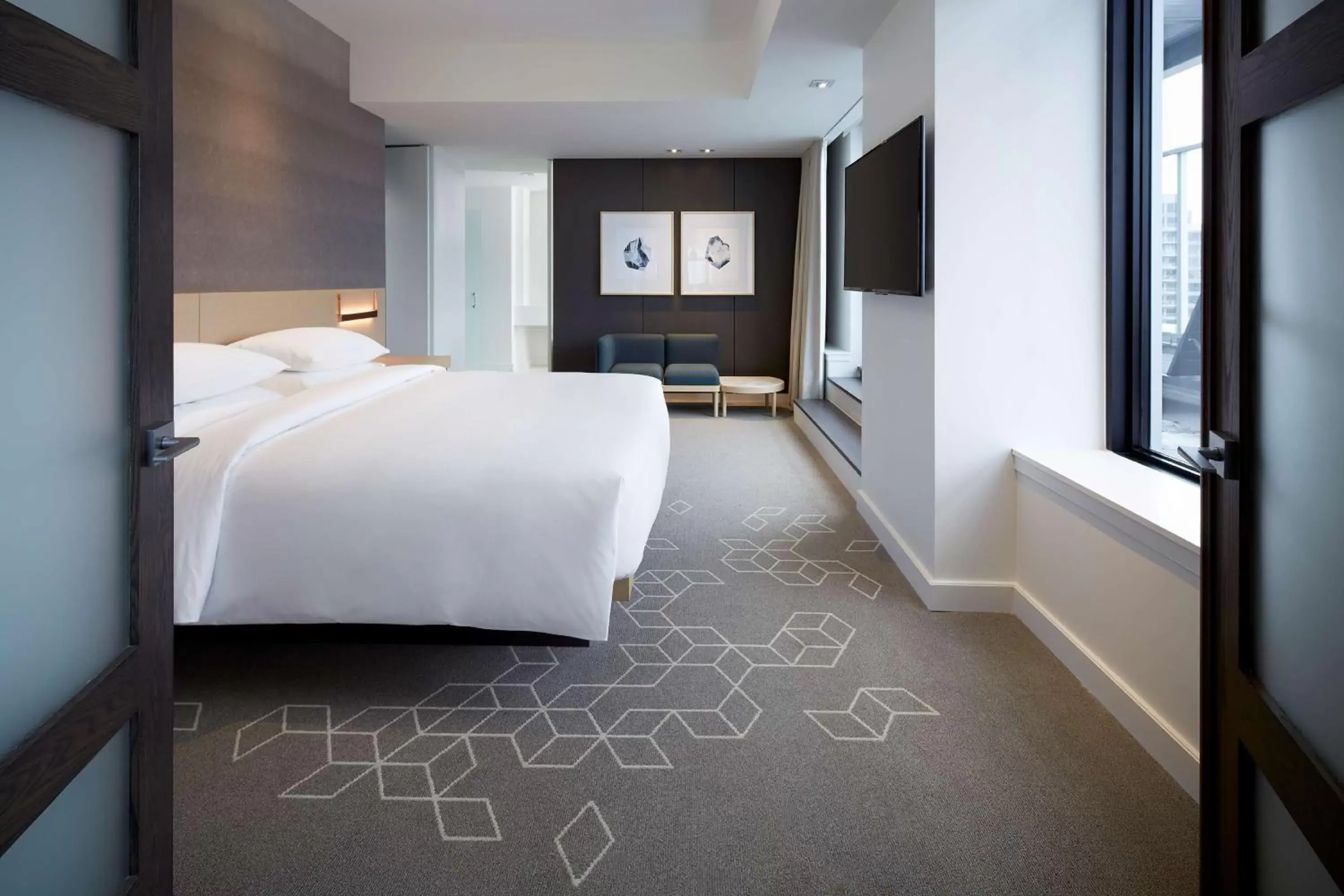 Photo of the whole room, Bed in Andaz Ottawa Byward Market, By Hyatt Photo of the whole room, Bed in Andaz Ottawa Byward Market, By Hyatt