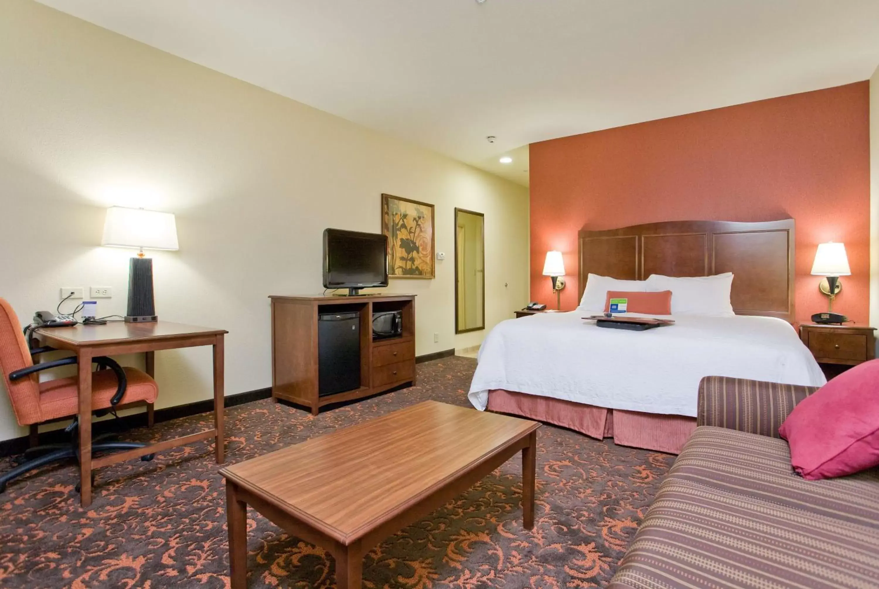 Bed in Hampton Inn & Suites New Braunfels