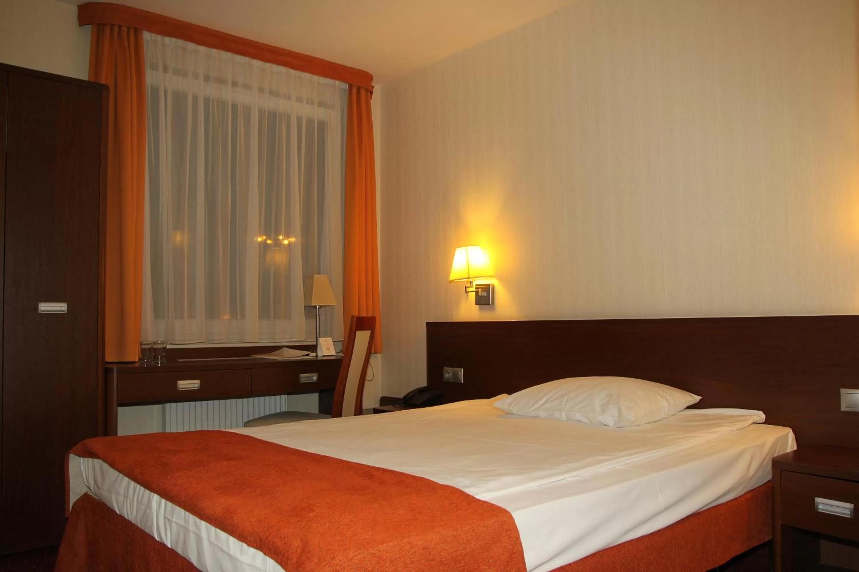 Photo of the whole room, Bed in Hotel Arena Expo