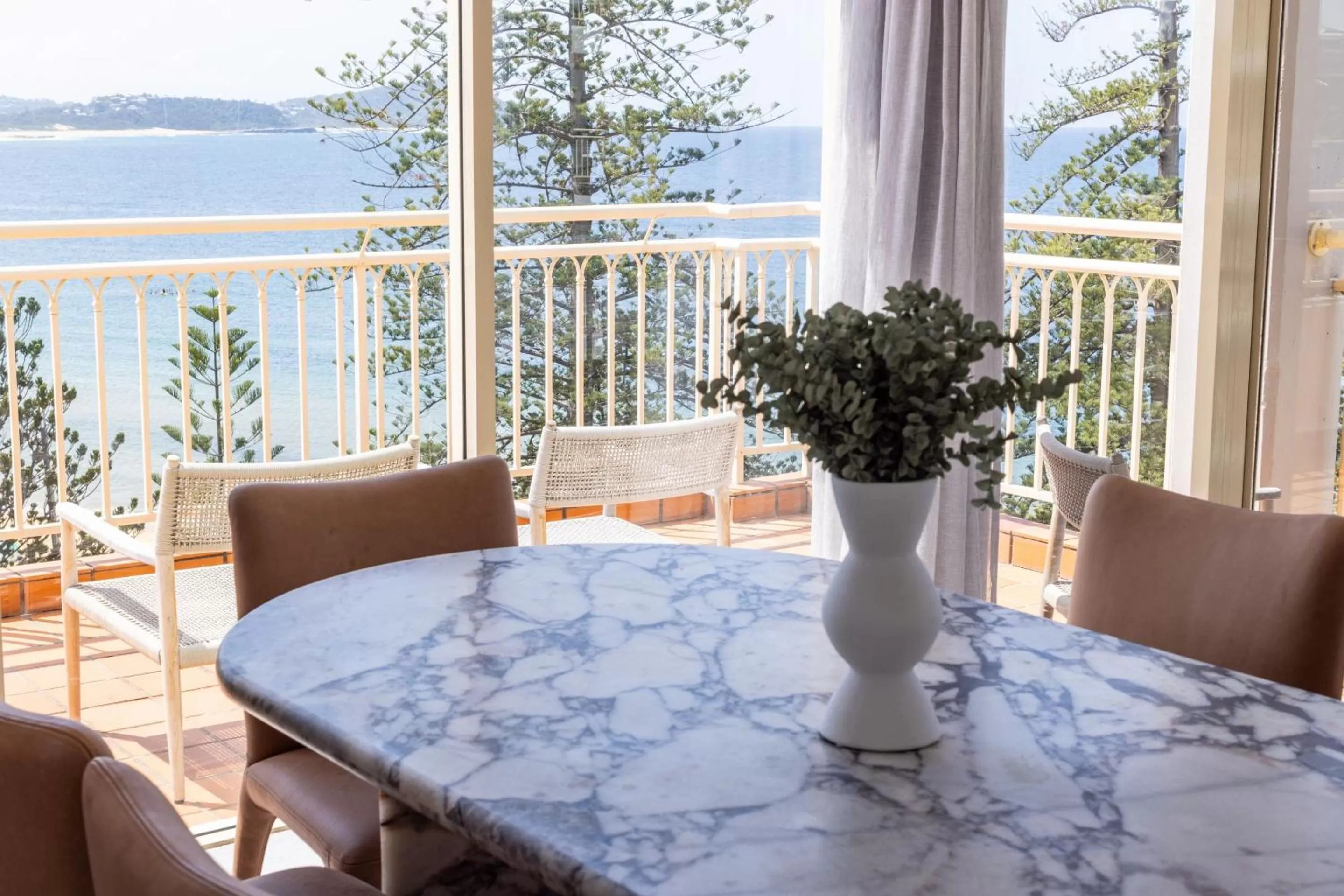 Photo of the whole room in Crowne Plaza Terrigal Pacific by IHG