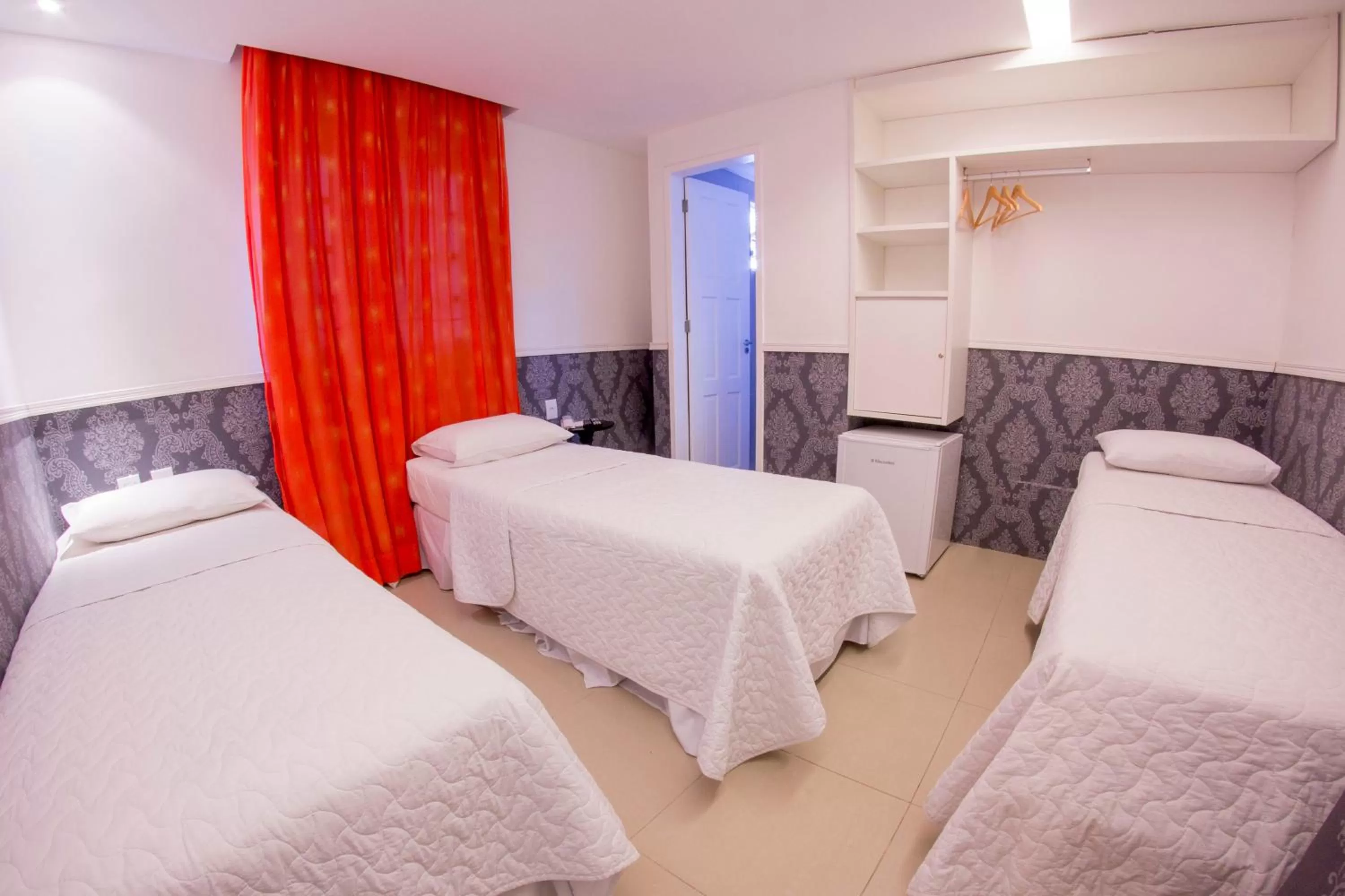 Photo of the whole room, Bed in Vivaz Boutique Hotel