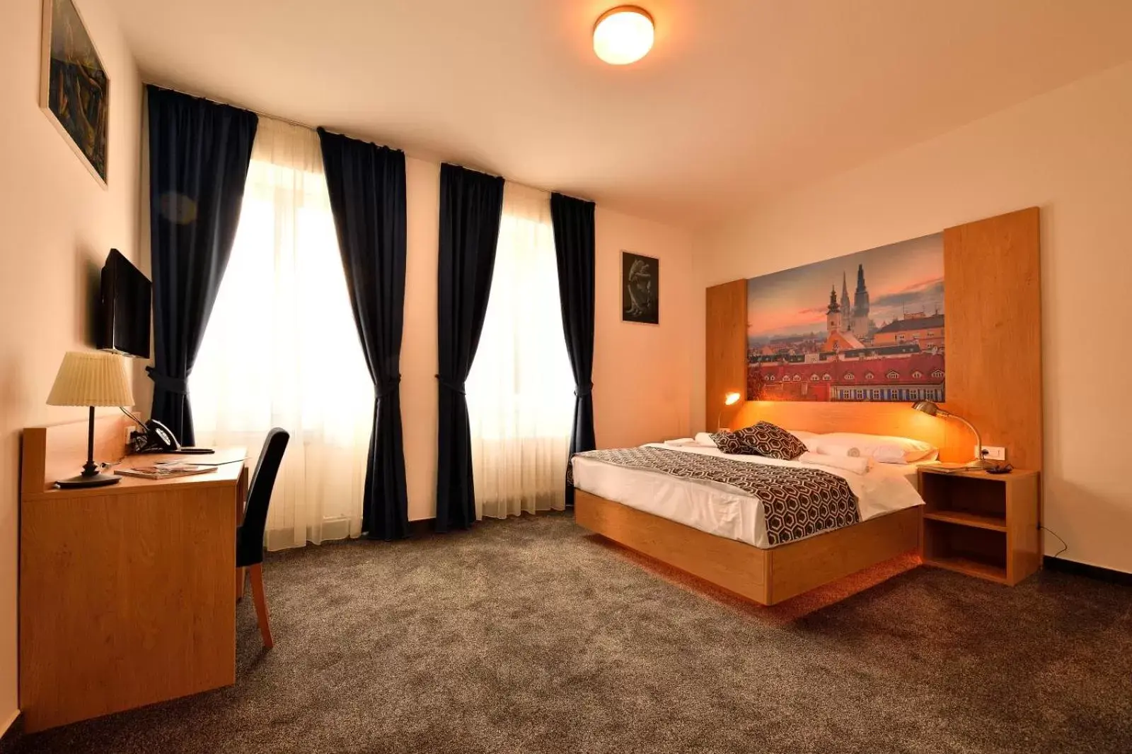 Double Room - single occupancy in Hotel Orient Zagreb Double Room - single occupancy in Hotel Orient Zagreb