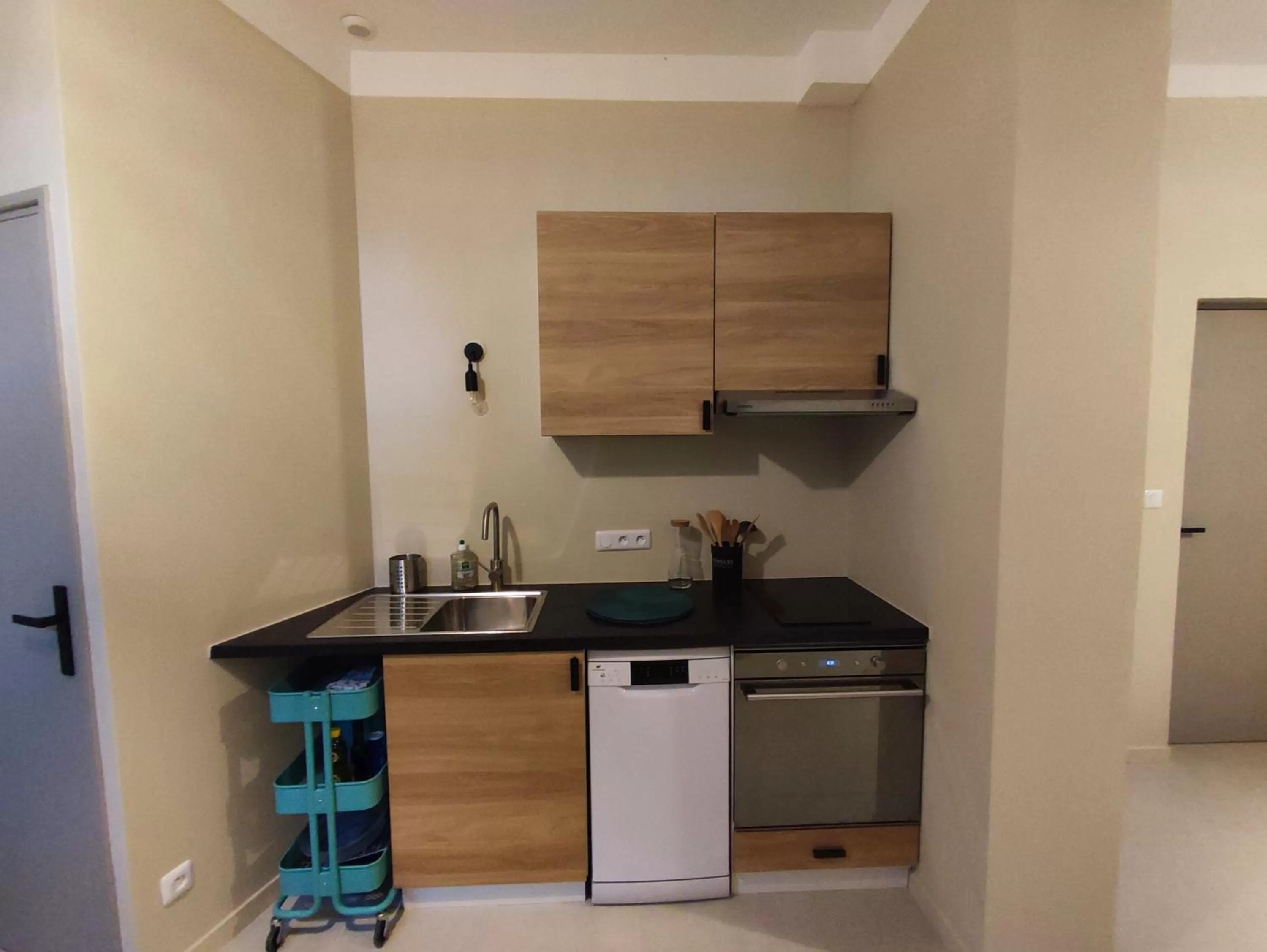 kitchen in Gîte d'étape et de groupe du Clos Saint Roch