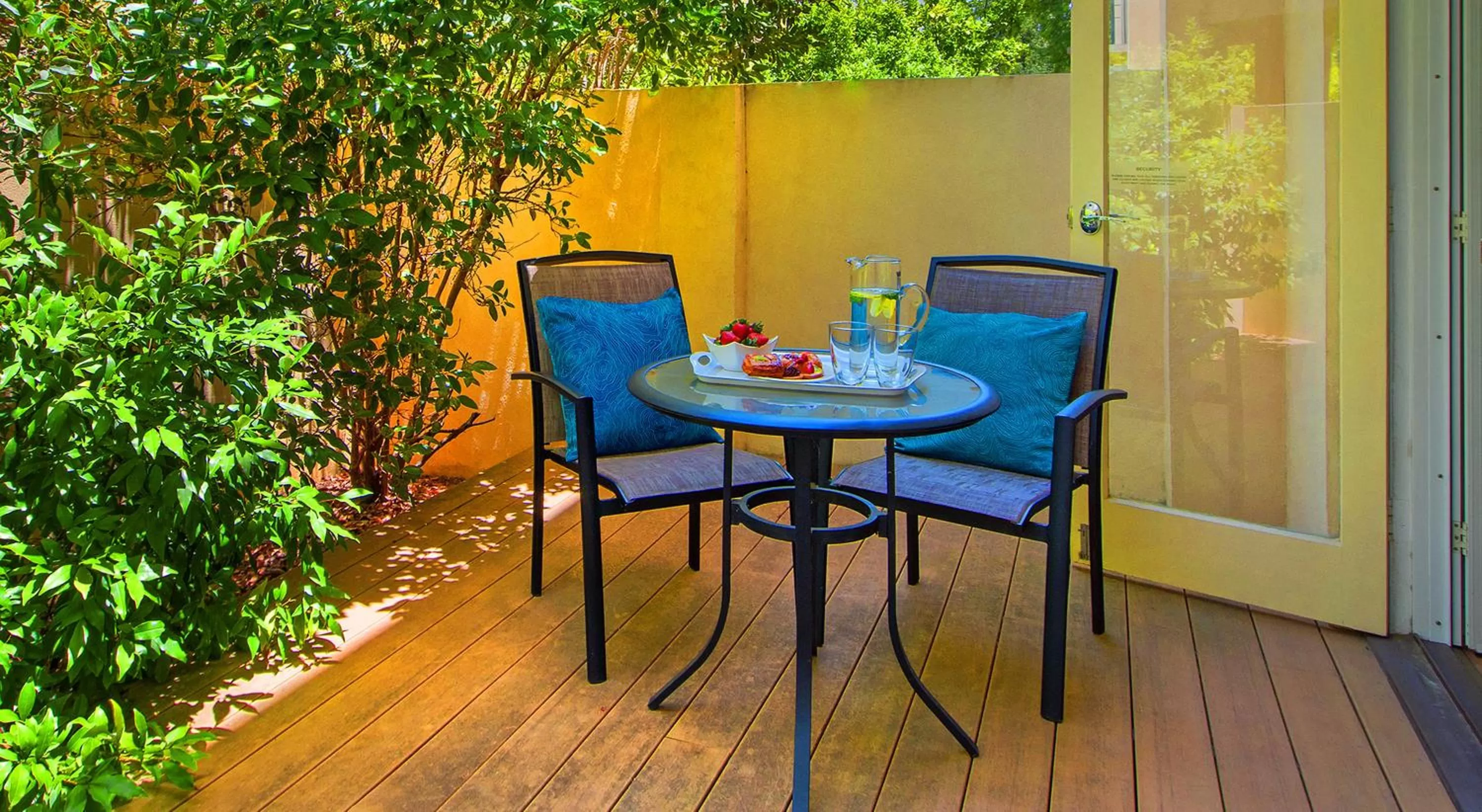 Patio in The Peninsula Riverside Serviced Apartments