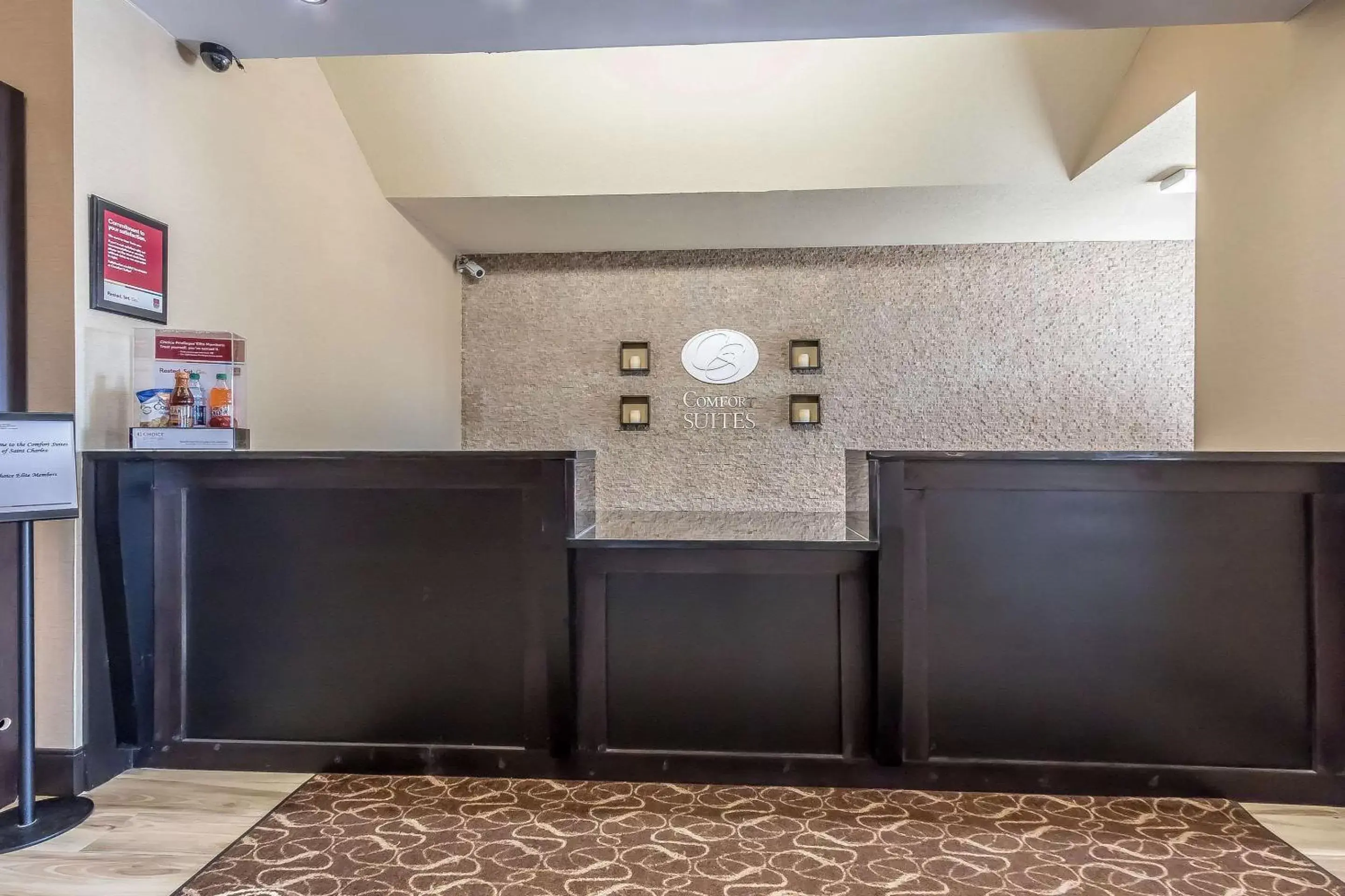 Lobby or reception, Lobby/Reception in Comfort Suites St Charles-St Louis