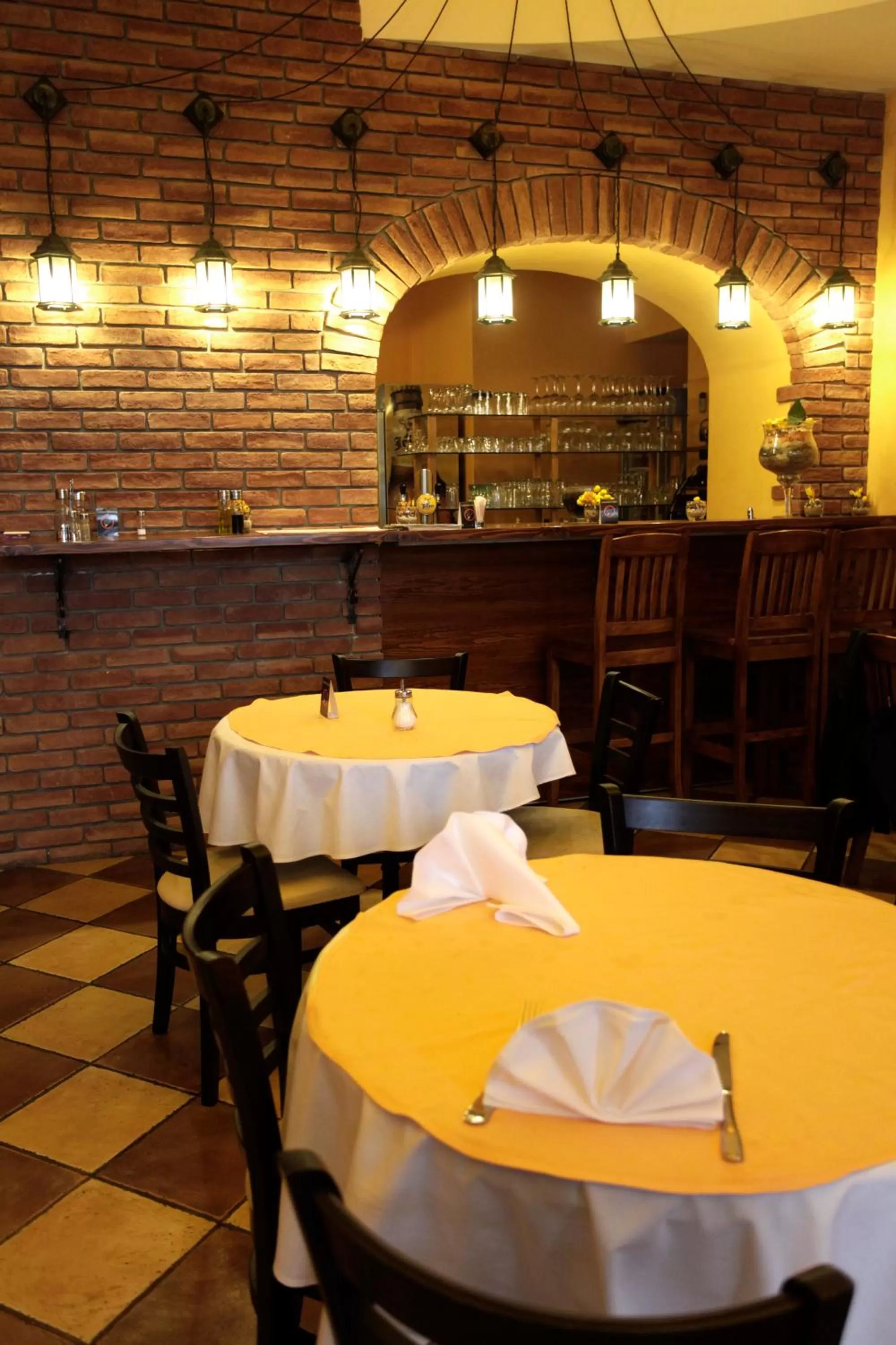 Restaurant/places to eat in Belgrade City Hotel