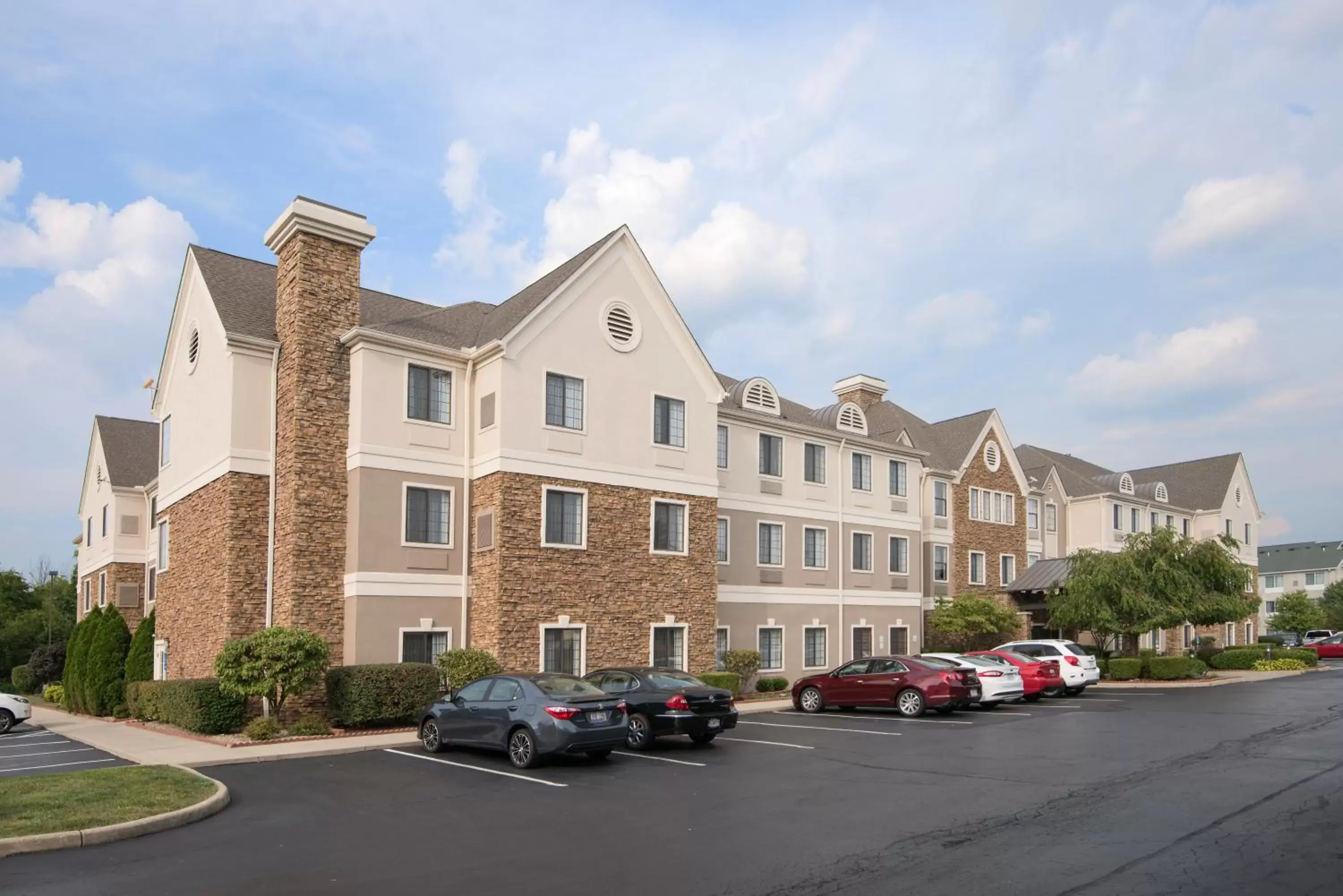 Property Building in Staybridge Suites Columbus-Airport, an IHG Hotel