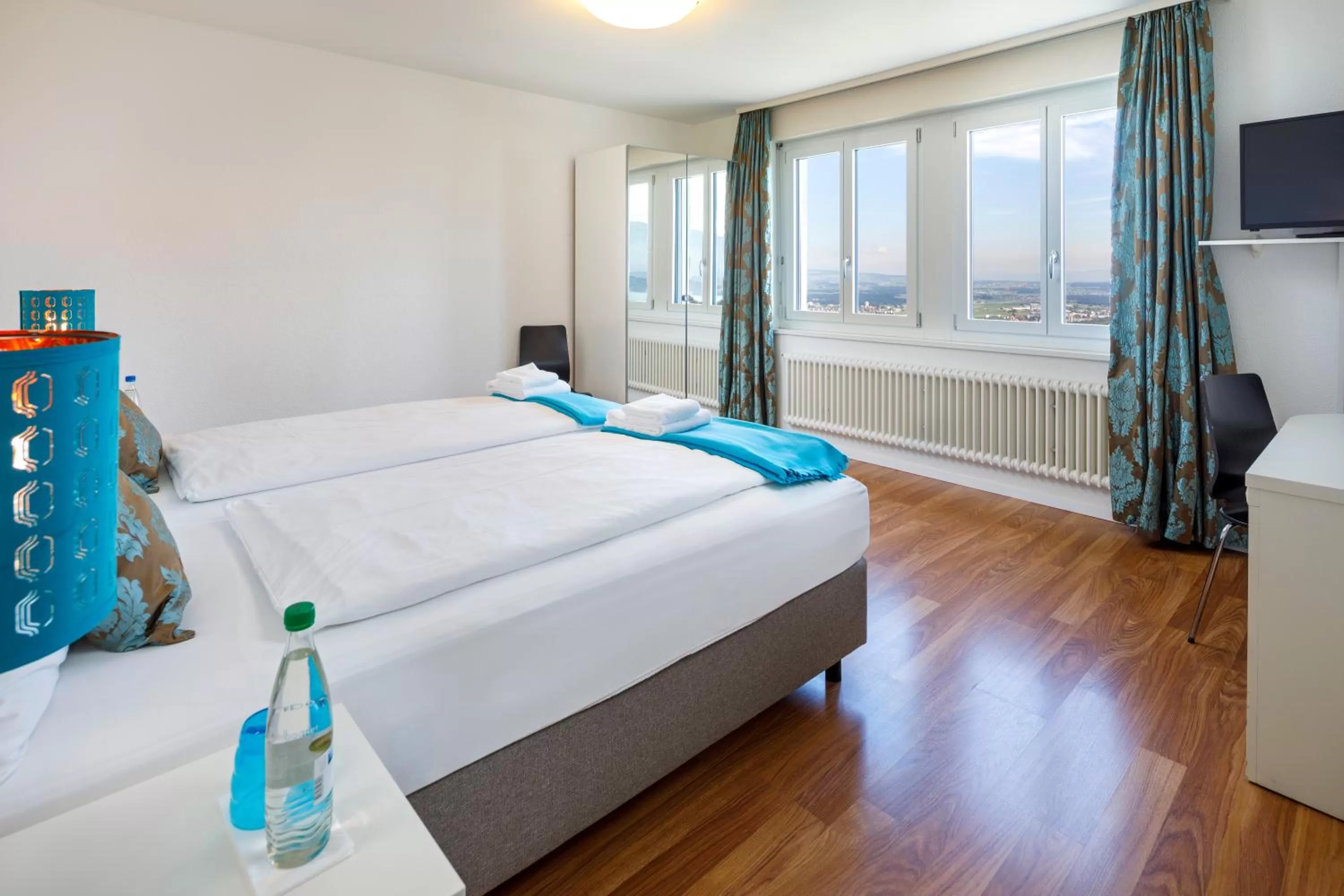 City view, Bed in Hotel Sonnenberg