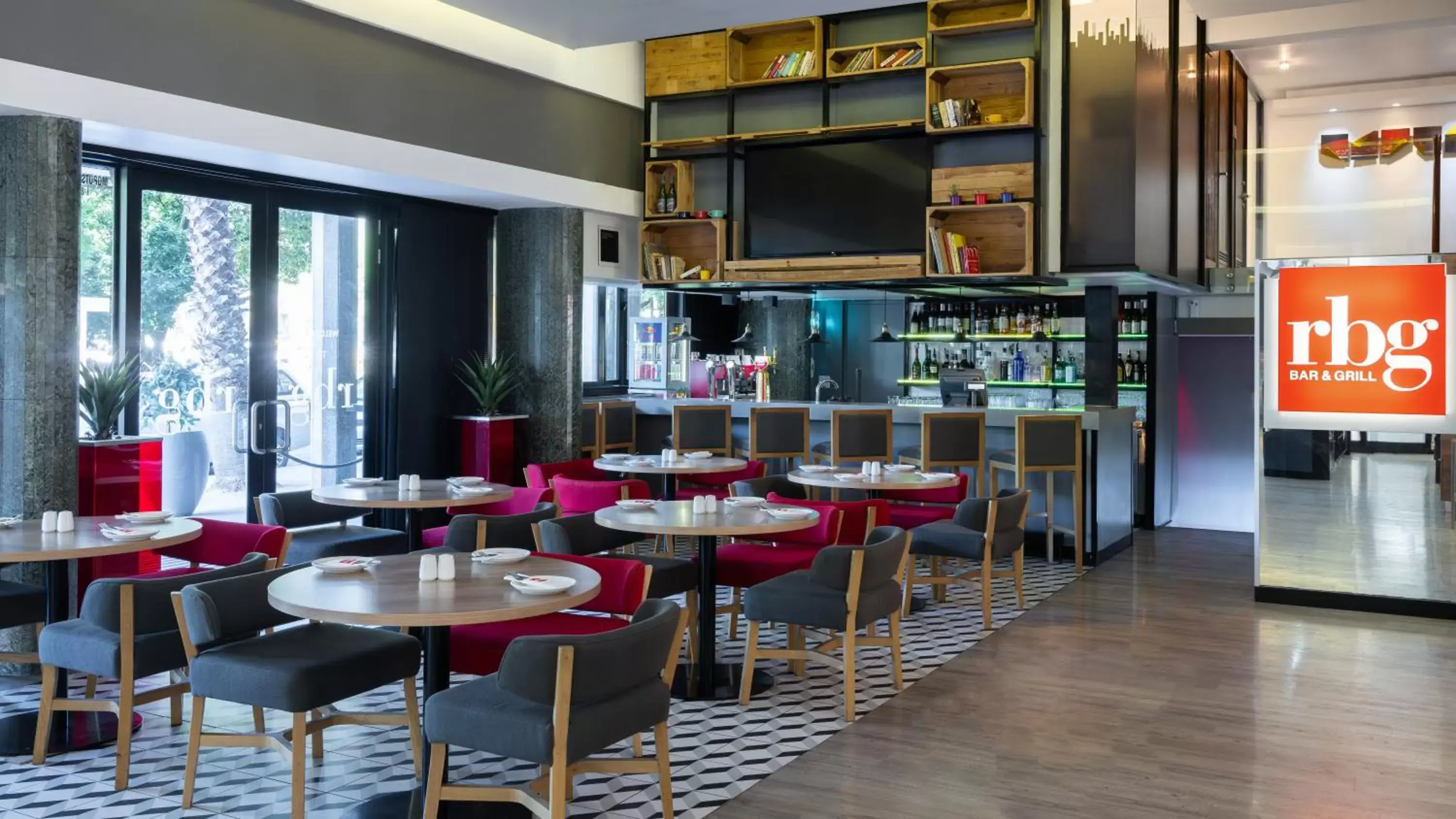 Restaurant/places to eat, Lounge/Bar in Park Inn by Radisson Cape Town Foreshore