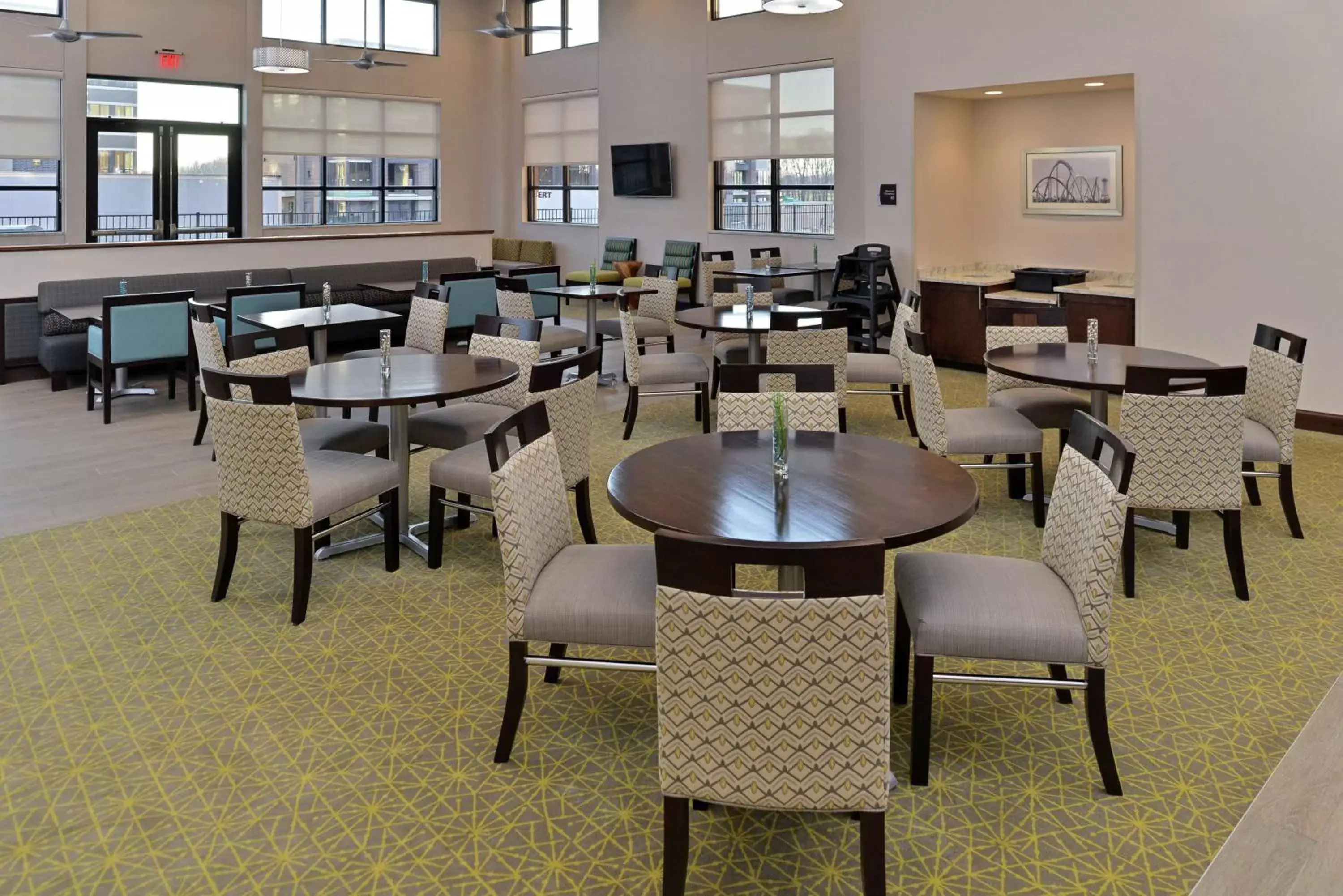 Dining area, Restaurant/Places to Eat in Homewood Suites by Hilton Cincinnati/Mason