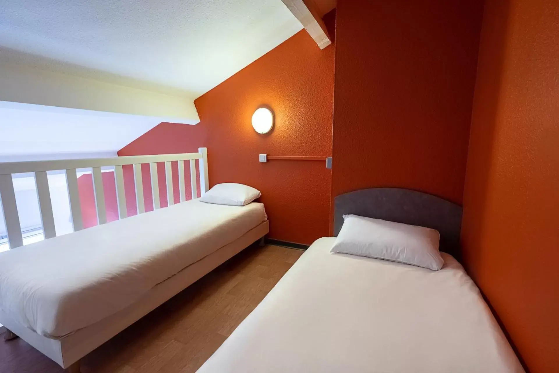 Bed in ibis budget Nancy Porte Sud