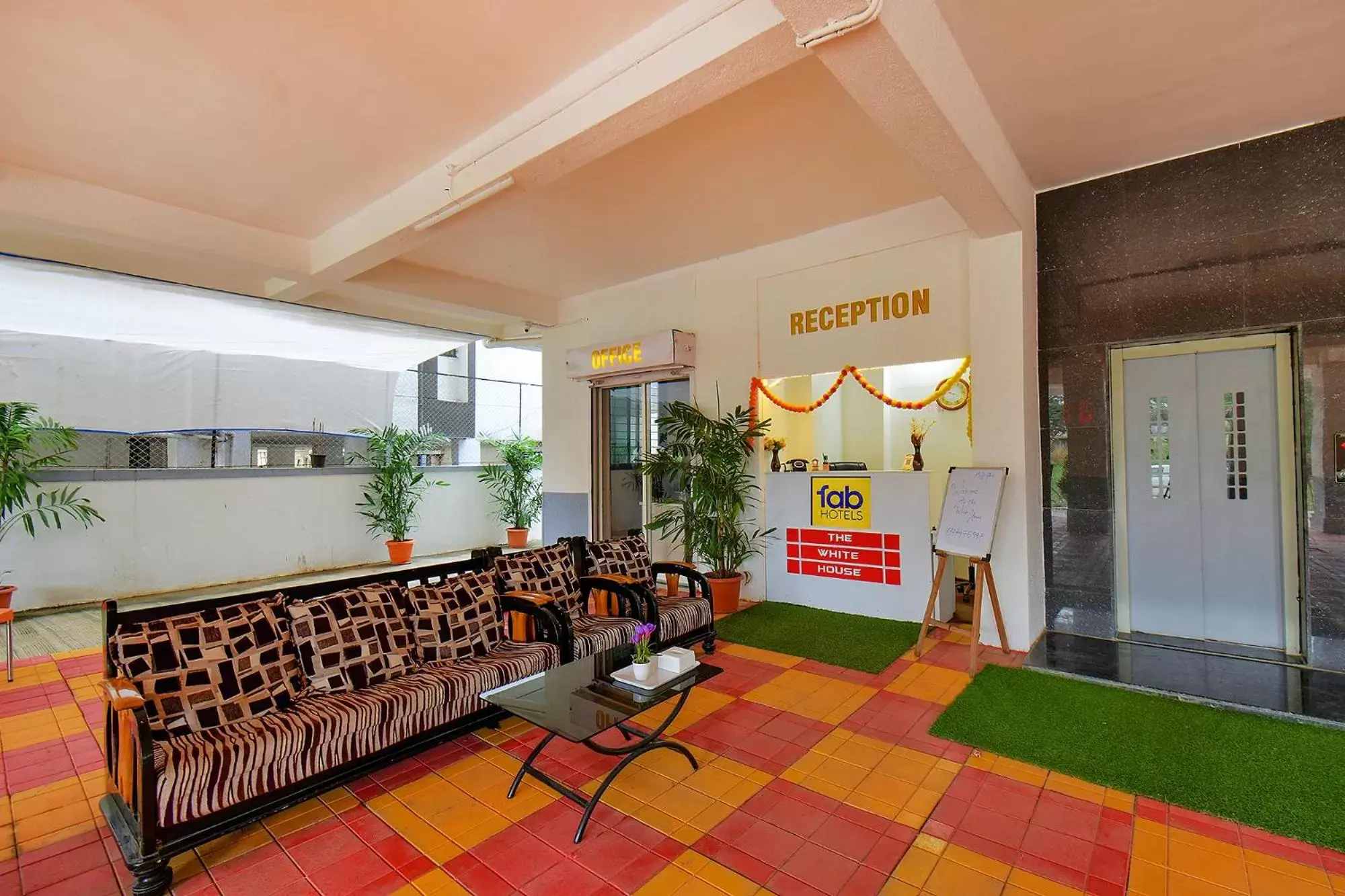 Lobby or reception in FabHotel White House