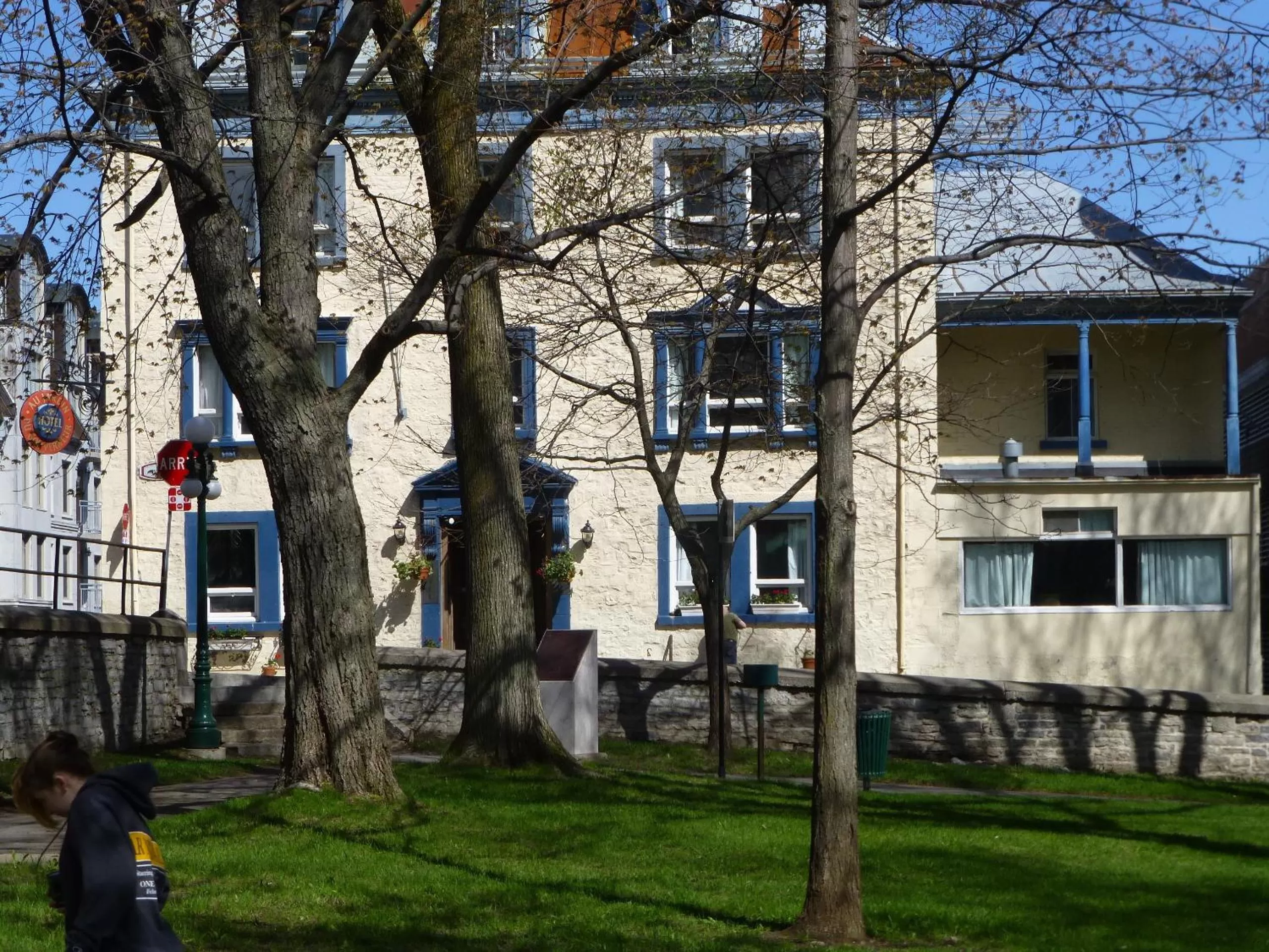 Facade/entrance in Hotel Jardin du Gouverneur