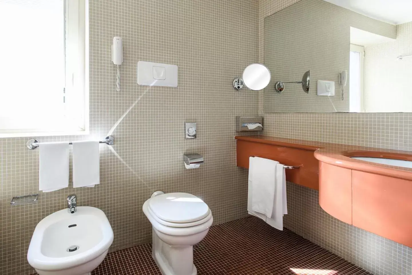 Toilet, Bathroom in Hotel Royal Continental